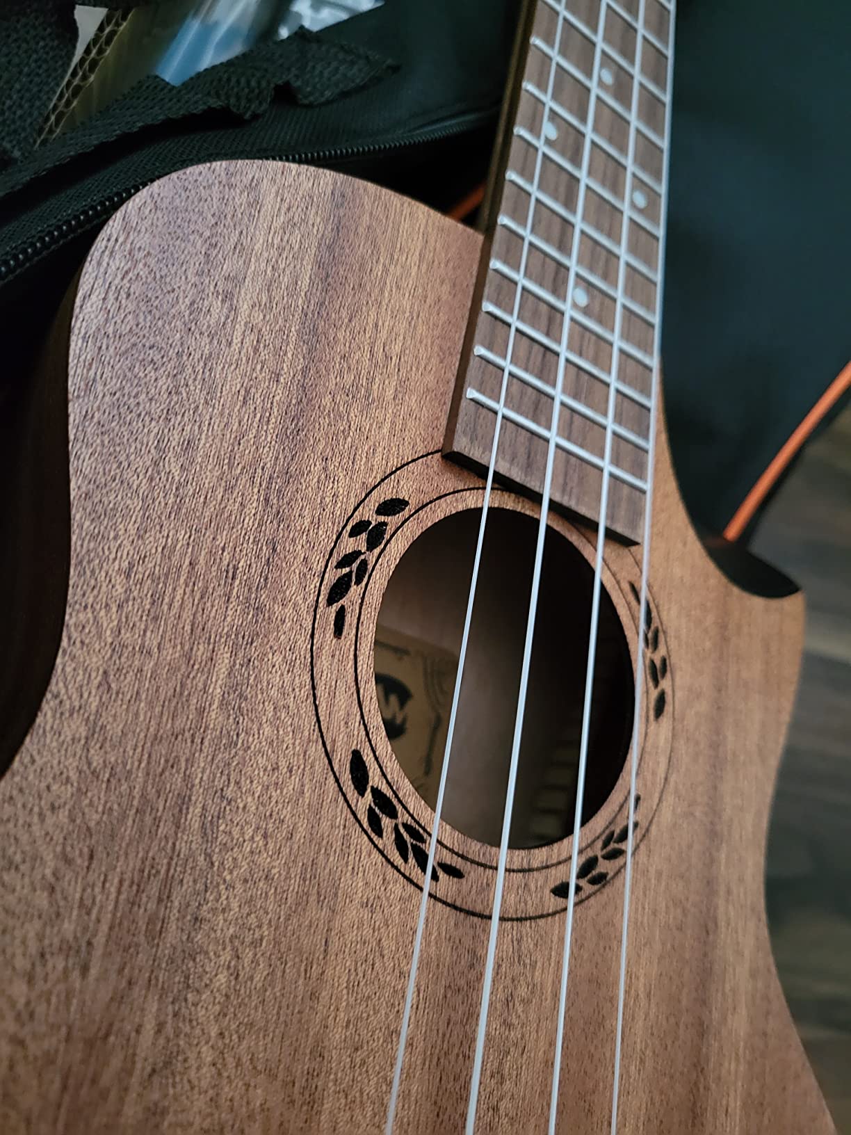 RockJam Premium Concert Ukulele Kit with Tuner, Gig Bag, Strap, Picks & Spare Strings customer photo 2