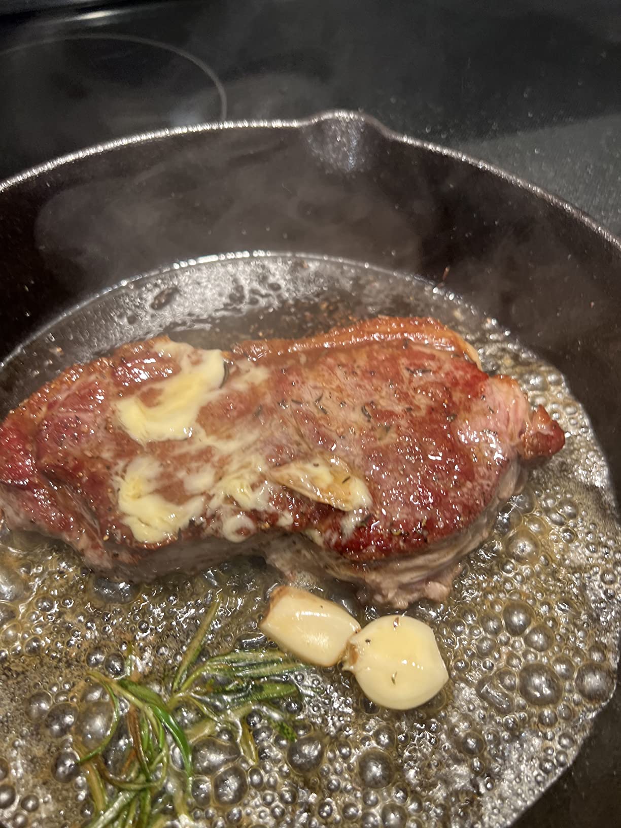 Mercer Culinary Pre-Seasoned Cast Iron Skillet, 10.25-Inch customer photo 1