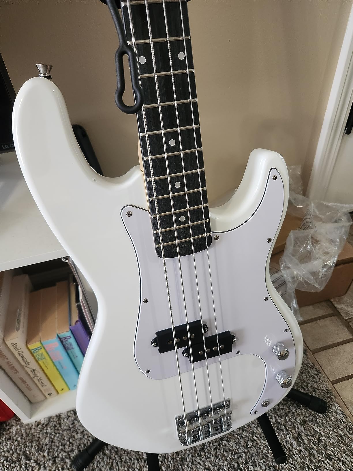 GLARRY Full Size Electric Bass Guitar Beginner Kit 4 String Exquisite Basswood Bass with 20W AMP, Cable, Strap, Bag and Accessories (Black, 39