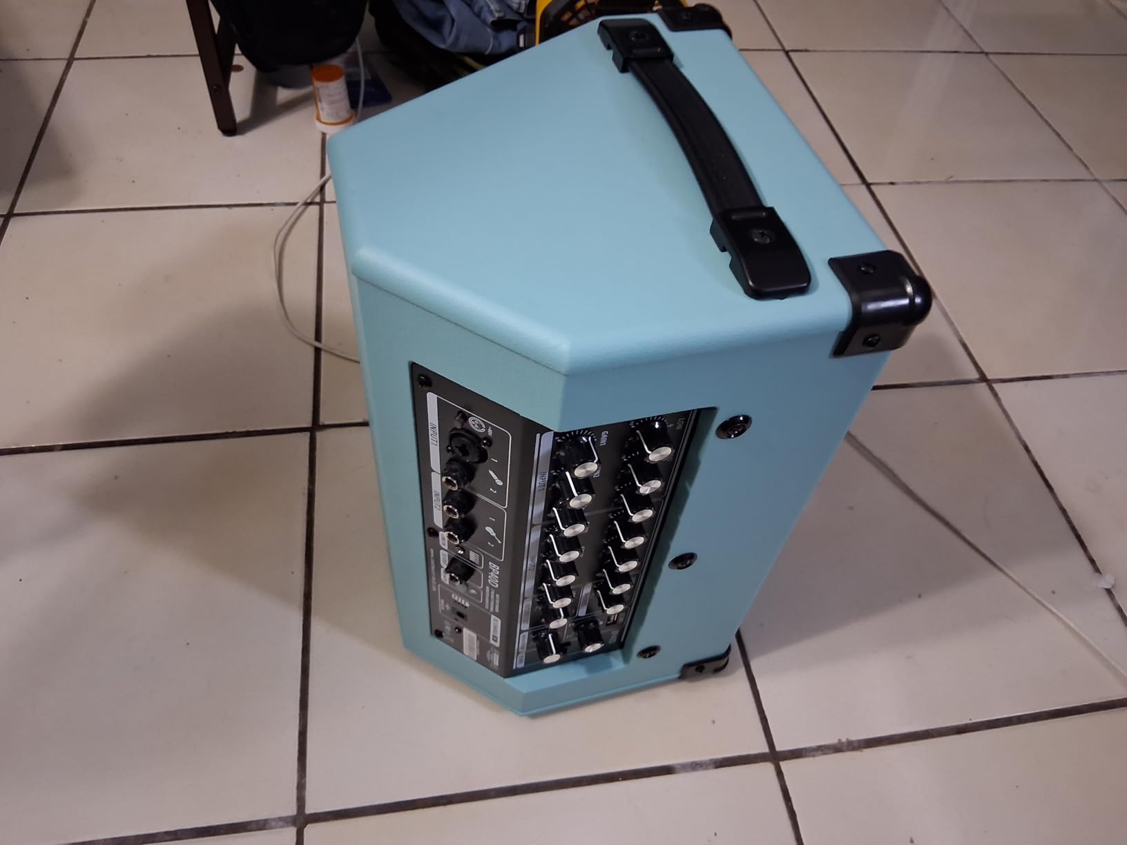 Coolmusic BP40D Powered Acoustic Guitar Amplifier- Portable Bluetooth Speaker 80W W/Battery with Reverb Chorus Delay Effect, 6 Inputs,3 Band EQ, Blue customer photo 1
