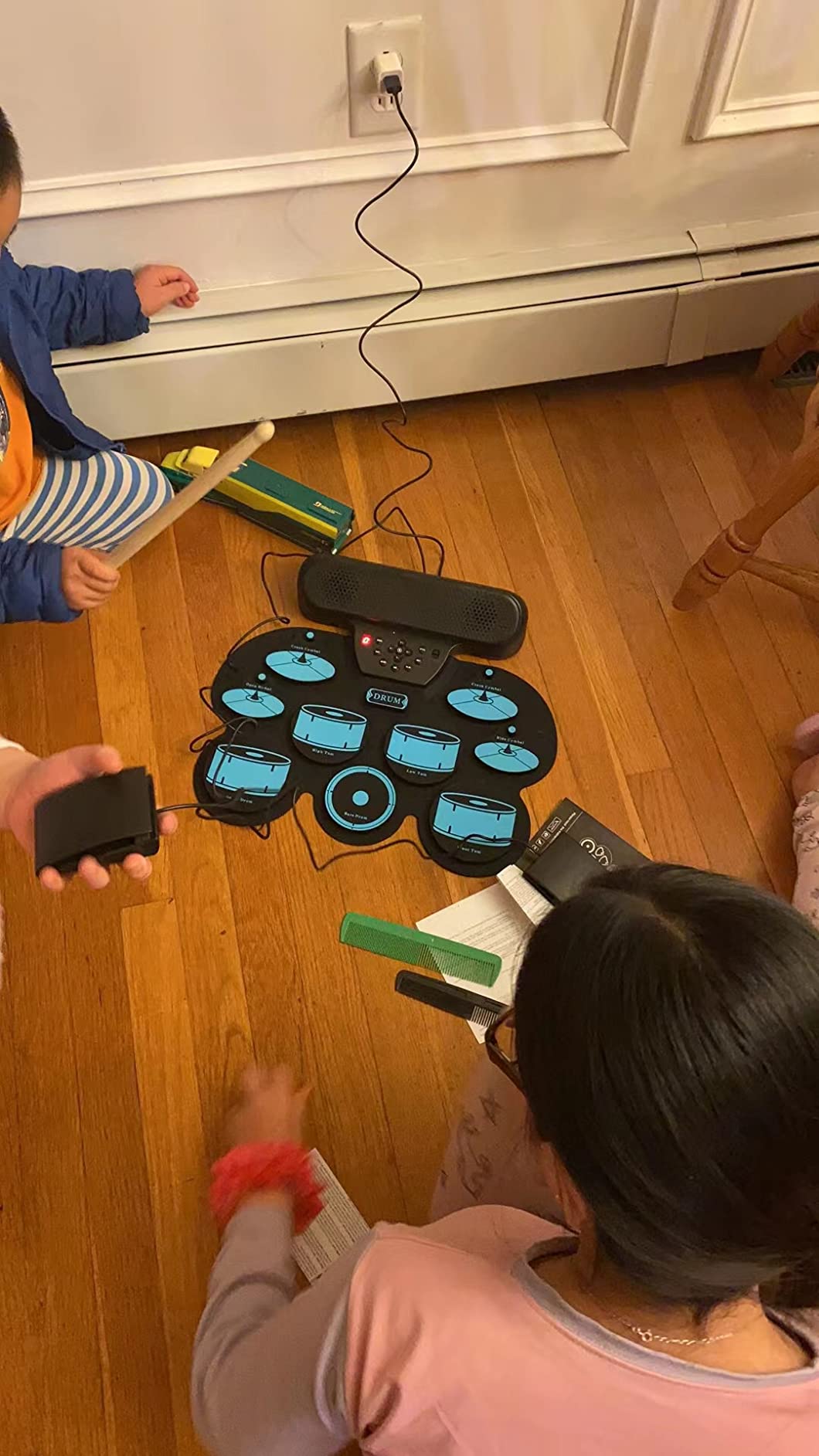 Electronic Drum Set with 7-Color LED Light Show on Strike, 9-Pad Electric Drums Set Bluetooth MIDI Support, Extra-thick Electric Drum Pads for Better Rebound, Perfect Christmas/Birthday Gift for Kids customer photo 1