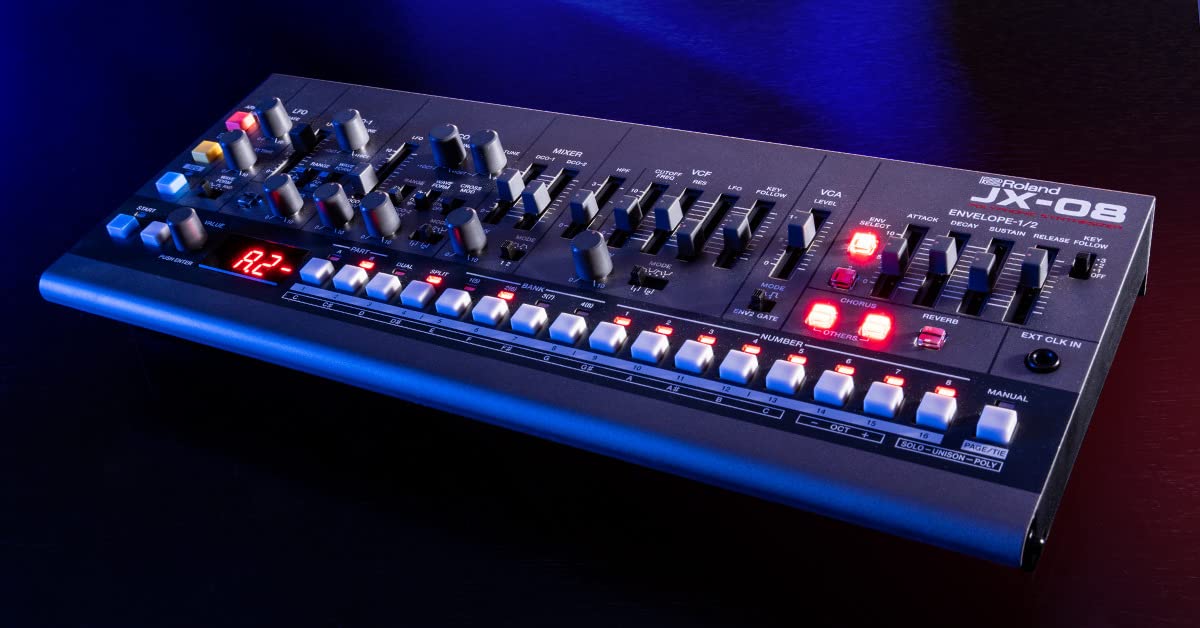 Roland JX-08 Tabletop Sound Module Boutique Synthesizer – Compact, Lightweight, Portable, Onboard Speakers and Battery Operation customer photo 1