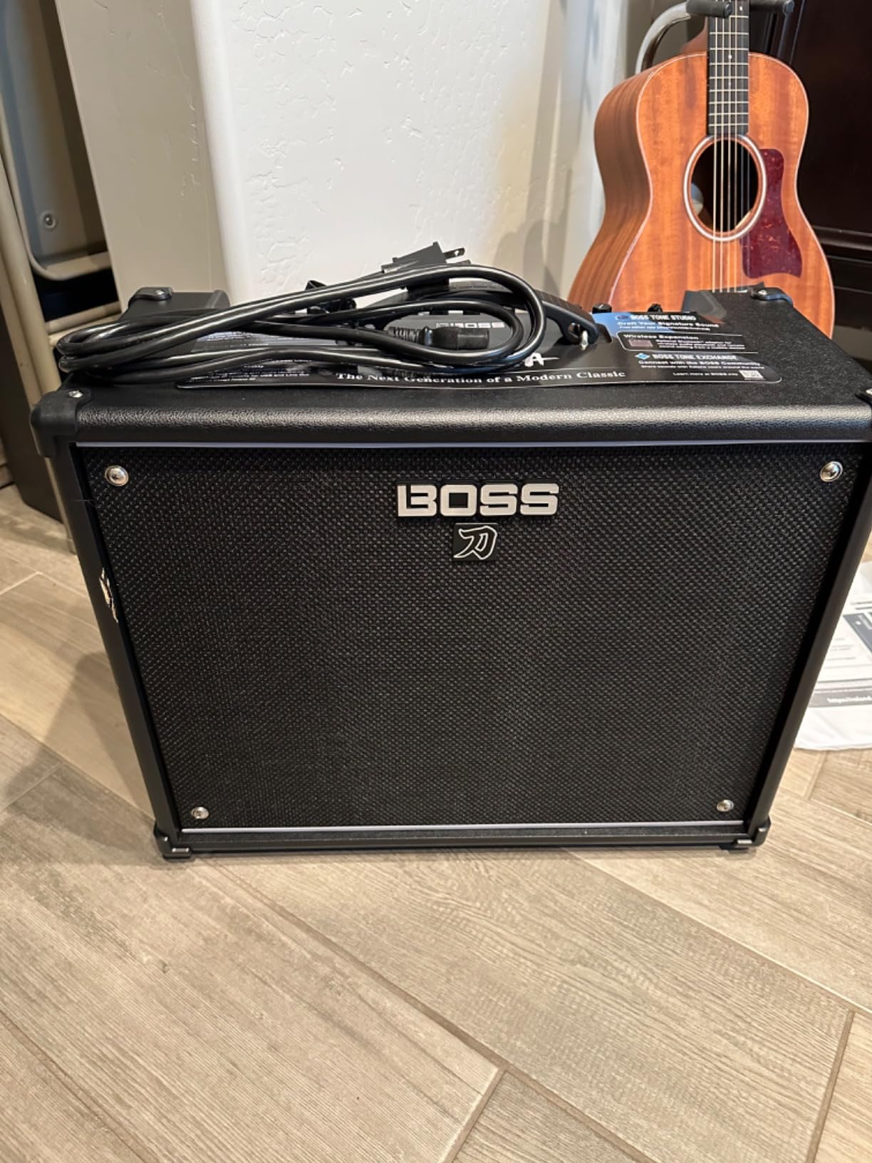 Fender Frontman 20G Guitar Combo Amplifier - Black Bundle with Cable and Austin Bazaar Exclusive 12-Pack Picks customer photo 1