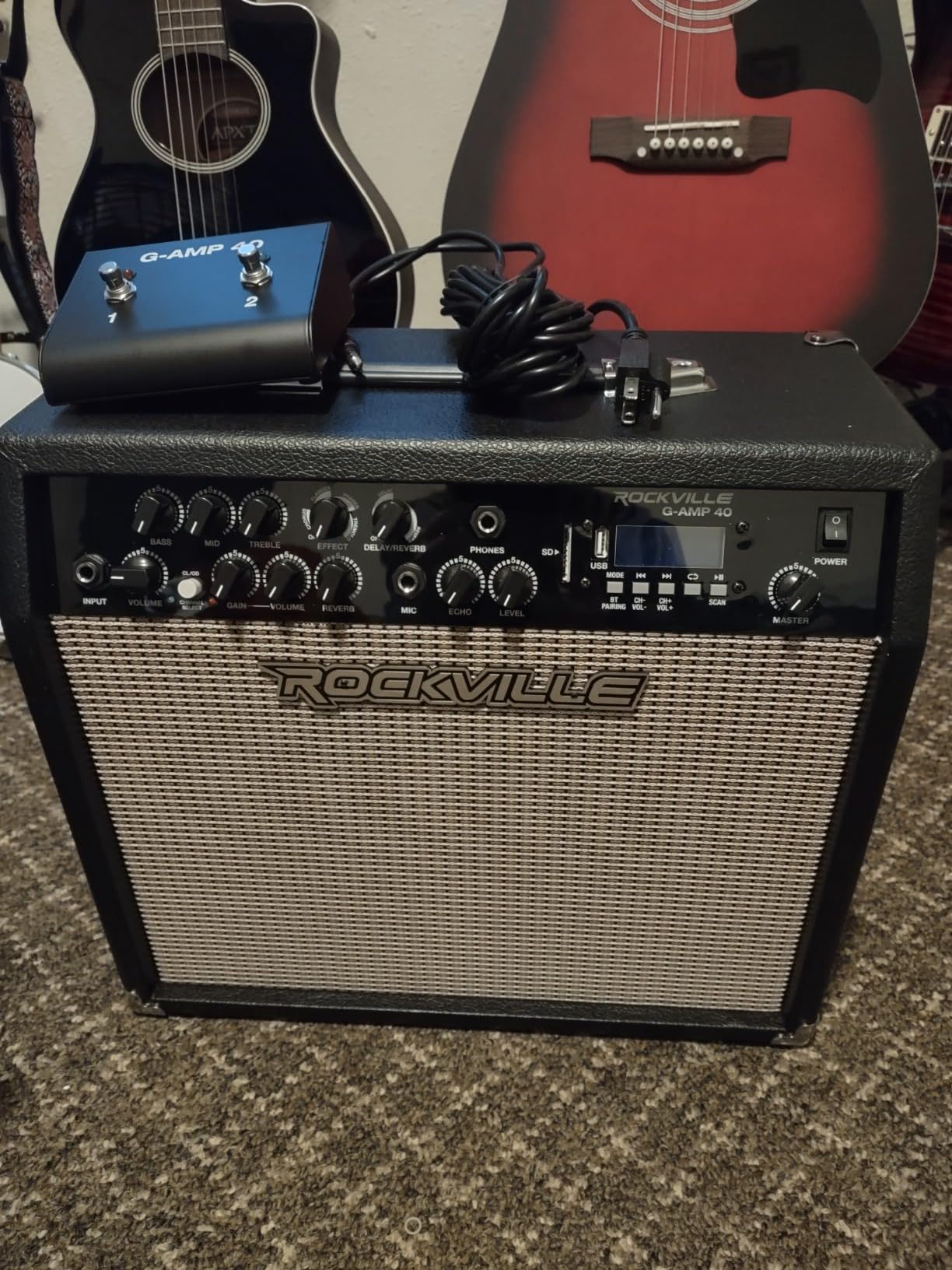 Rockville G-AMP 20W Guitar Amplifier Combo with Bluetooth, Delay, Dual Guitar Inputs, Clean/Overdrive, EQ Controls, Portable for Practice and Small Gigs | 3-Band EQ, 20W RMS, Dual Inputs, Clean/Overdrive, Headphone Jack, Portable customer photo 1