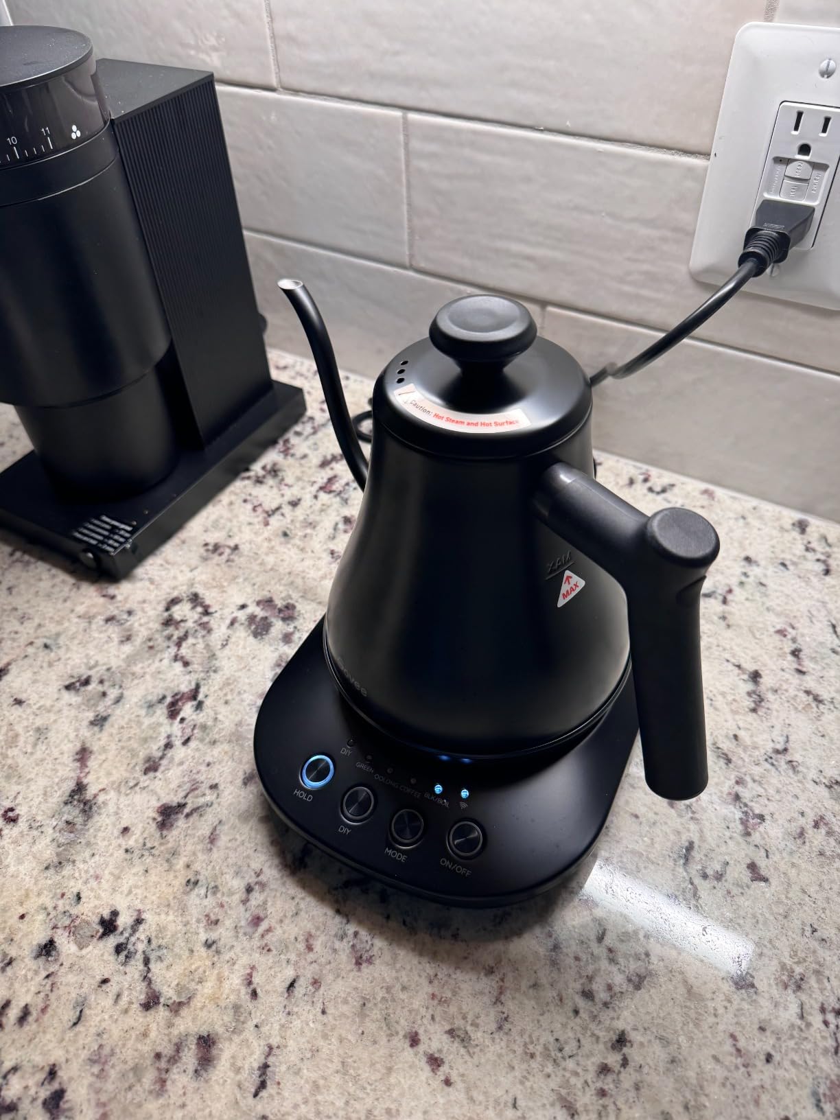 Govee Smart Electric Kettle, WiFi Variable Temperature Gooseneck Tea Kettle customer photo 1