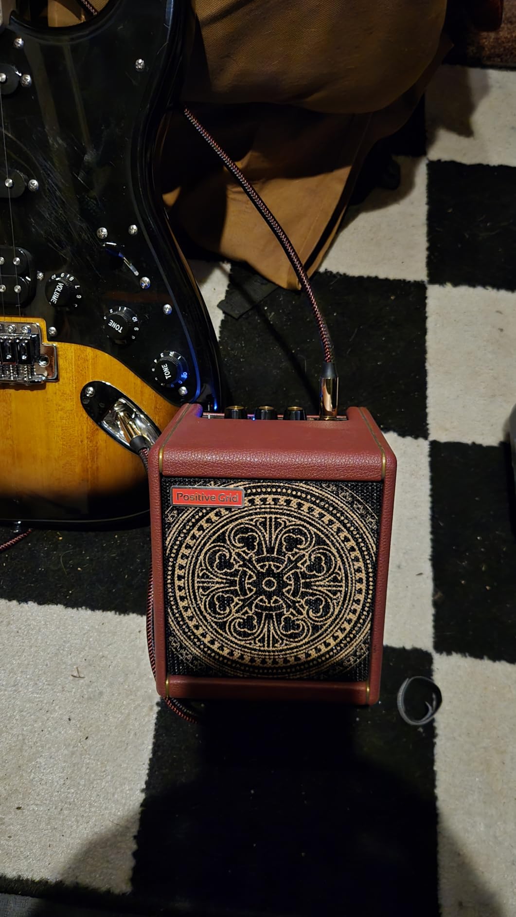 Positive Grid Spark MINI 10W Portable Smart Guitar Amp & Speaker (Pearl) customer photo 1