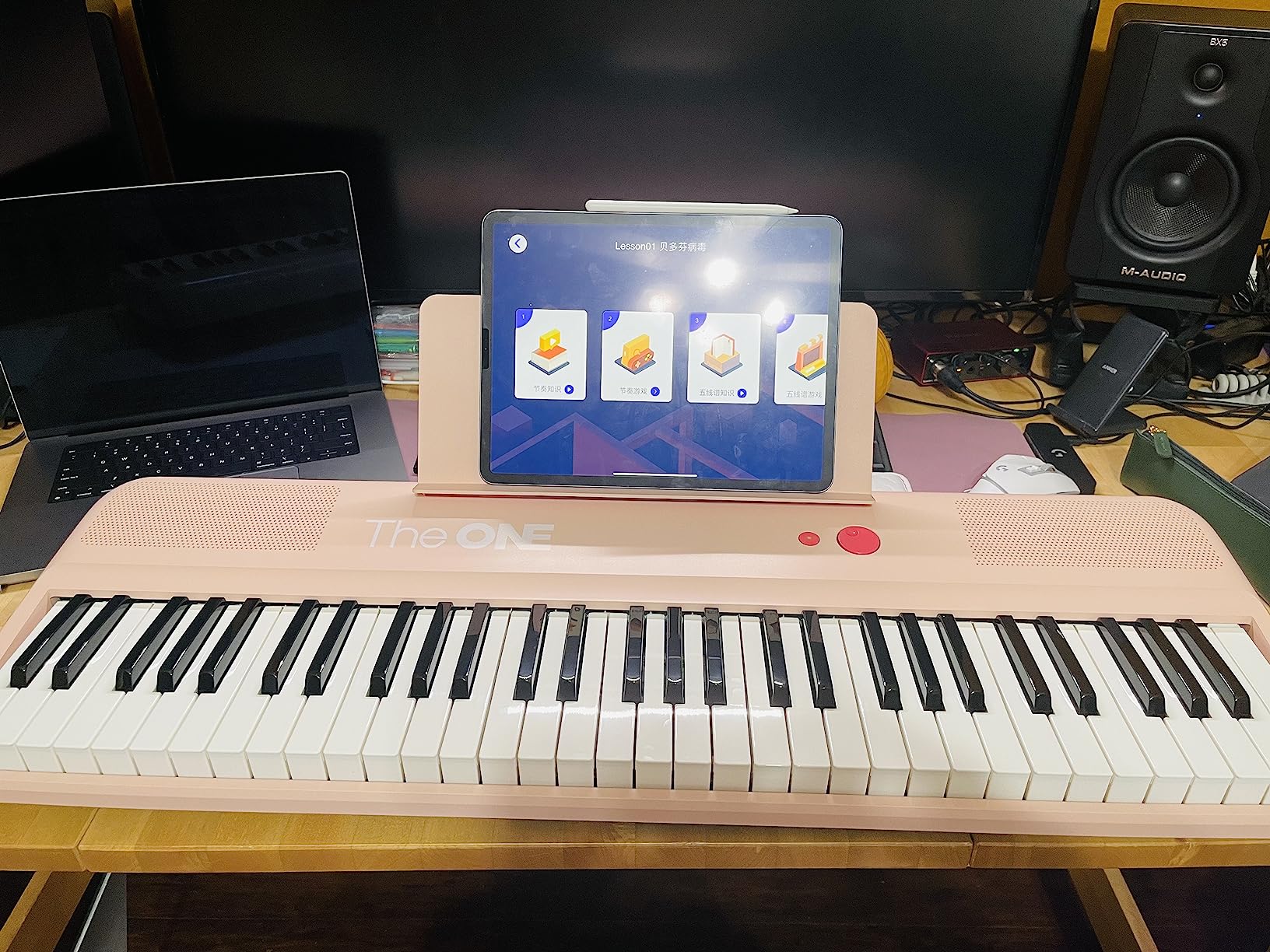 The ONE Smart Keyboard COLOR 61 Lighted Keys Piano Keyboard, Electric Piano for Beginners with 256 Tones, 64 Polyphony, Built-in LED Lights & Apps, Supports USB MIDI/Headphones (Purple) customer photo 1