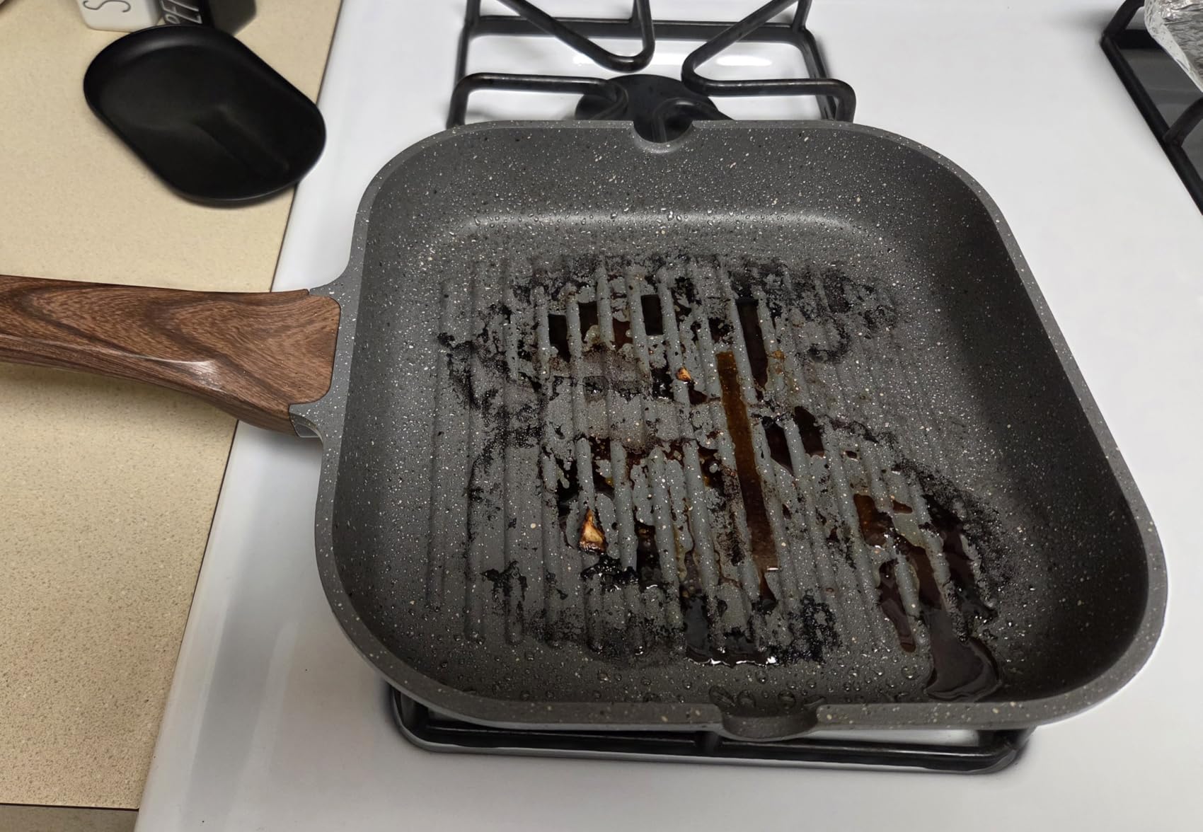 SENSARTE Nonstick Grill Pan for Stove Tops, Versatile Griddle with Pour Spouts, Square Big Cooking Surface, Durable Skillet Indoor & Outdoor Grilling. PFOA Free, 9.5 Inch customer photo 1