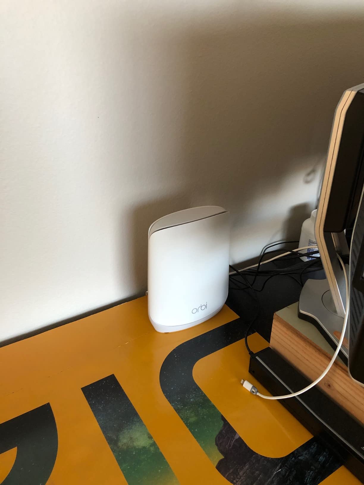 NETGEAR Orbi Tri-Band WiFi 6 Mesh Network System (RBK762S) – Router + 1 Satellite Extender, Security Features, Up to 5.4 Gbps, Covers up to 5,000 sq. ft, 75 Devices, Free Armor Security customer photo 1