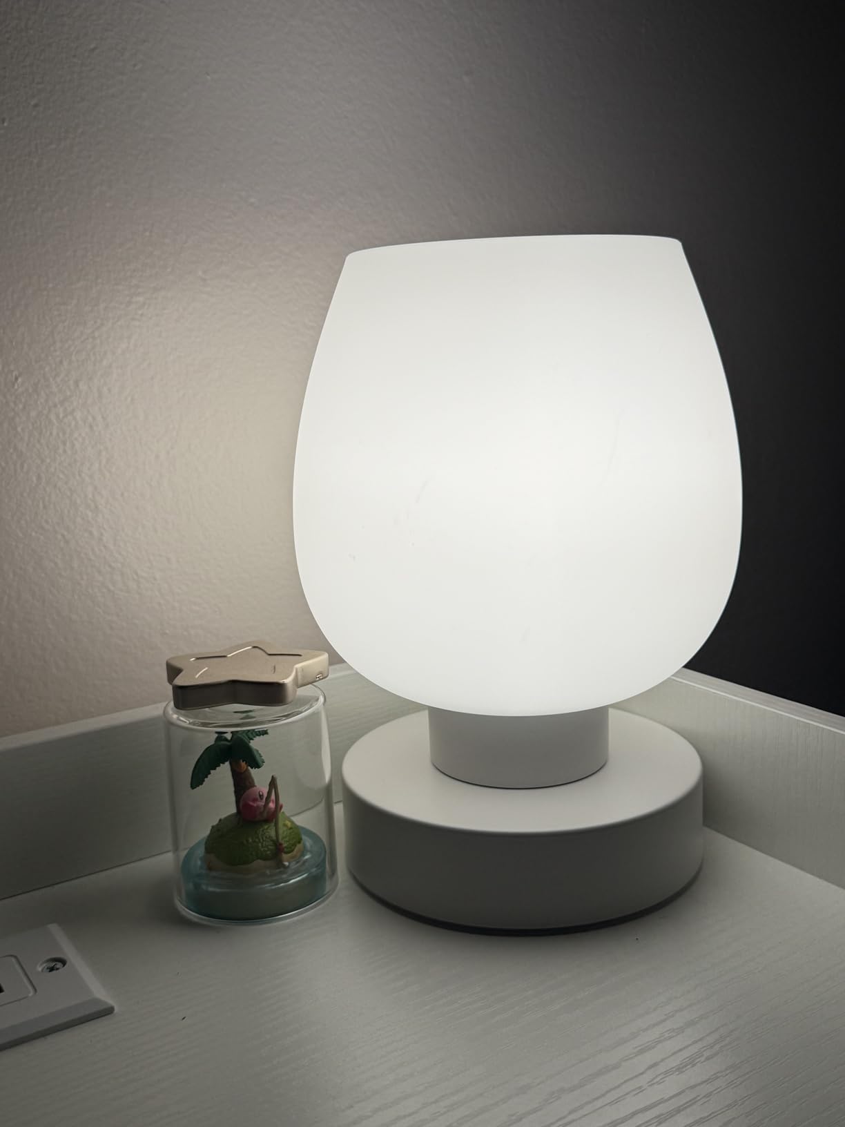 ONEWISH Small Bedside Lamp for Bedroom, 3-Way Dimmable Touch Control, 600 Lumen Bright Opal Glass Shade, 7.5 Inch Ultra Compact Nightstand Lamp, Warm White 2700K LED Bulb Included, Modern Design customer photo 1