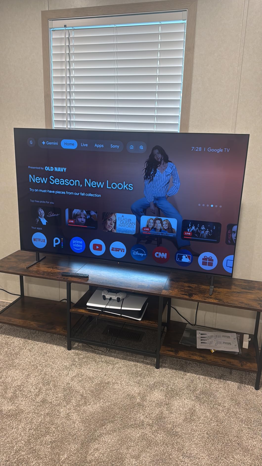 HOOBRO TV Stand with Power Outlets to 75 Inches, TV Console Table with Open Storage Shelves Cabinet, Industrial Media Entertainment Center for Living Room Bedroom, Rustic Brown and Black BF60DS01 customer photo 1