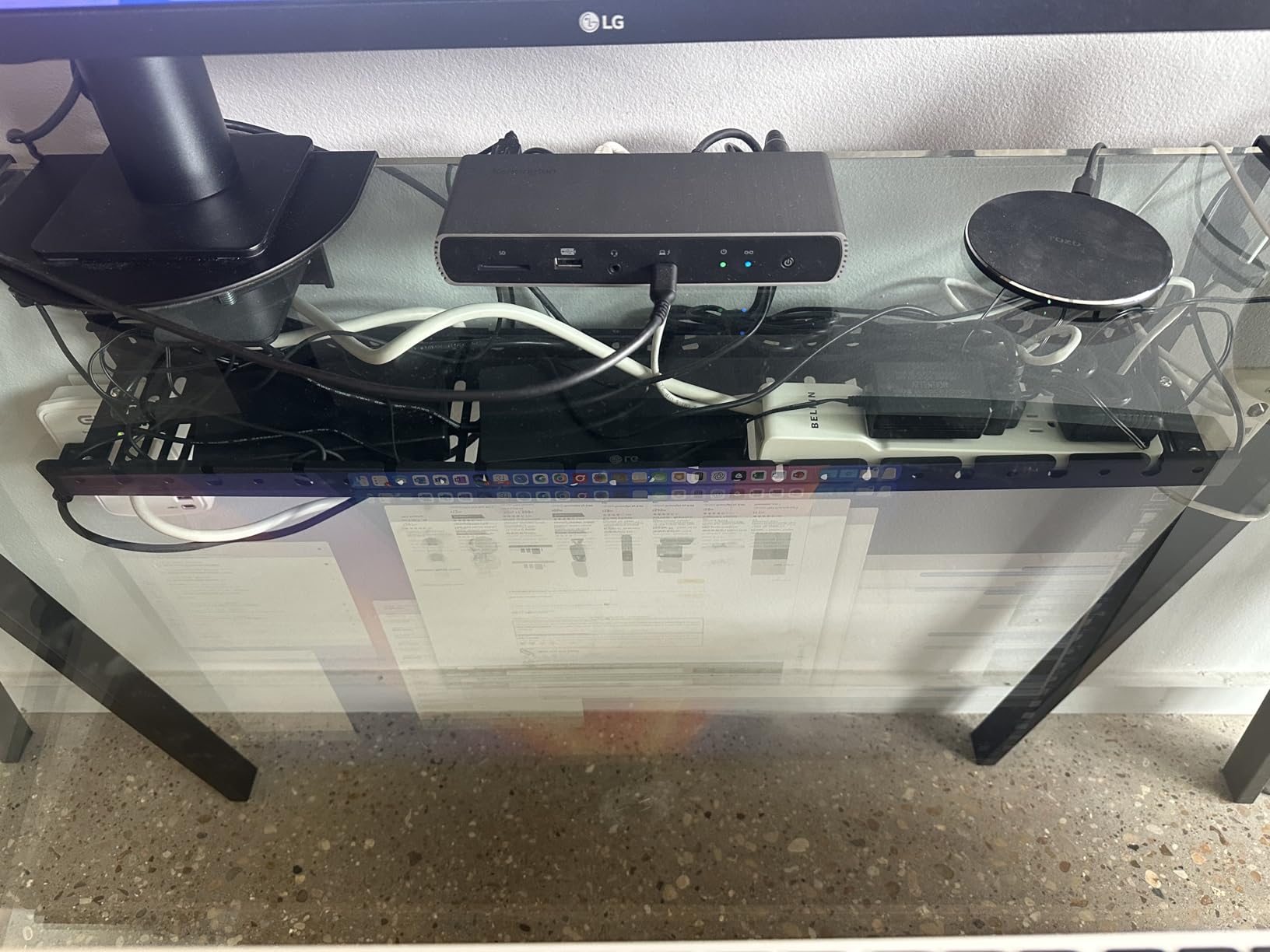 No Drilling Extendable Under Desk Cable Management, Metal Cable Management Tray Under Desk with Clamp, Retractable Power Strip Cord Holder for Wire Management 31Inch(1 Pack Black Extendable 31') customer photo 2
