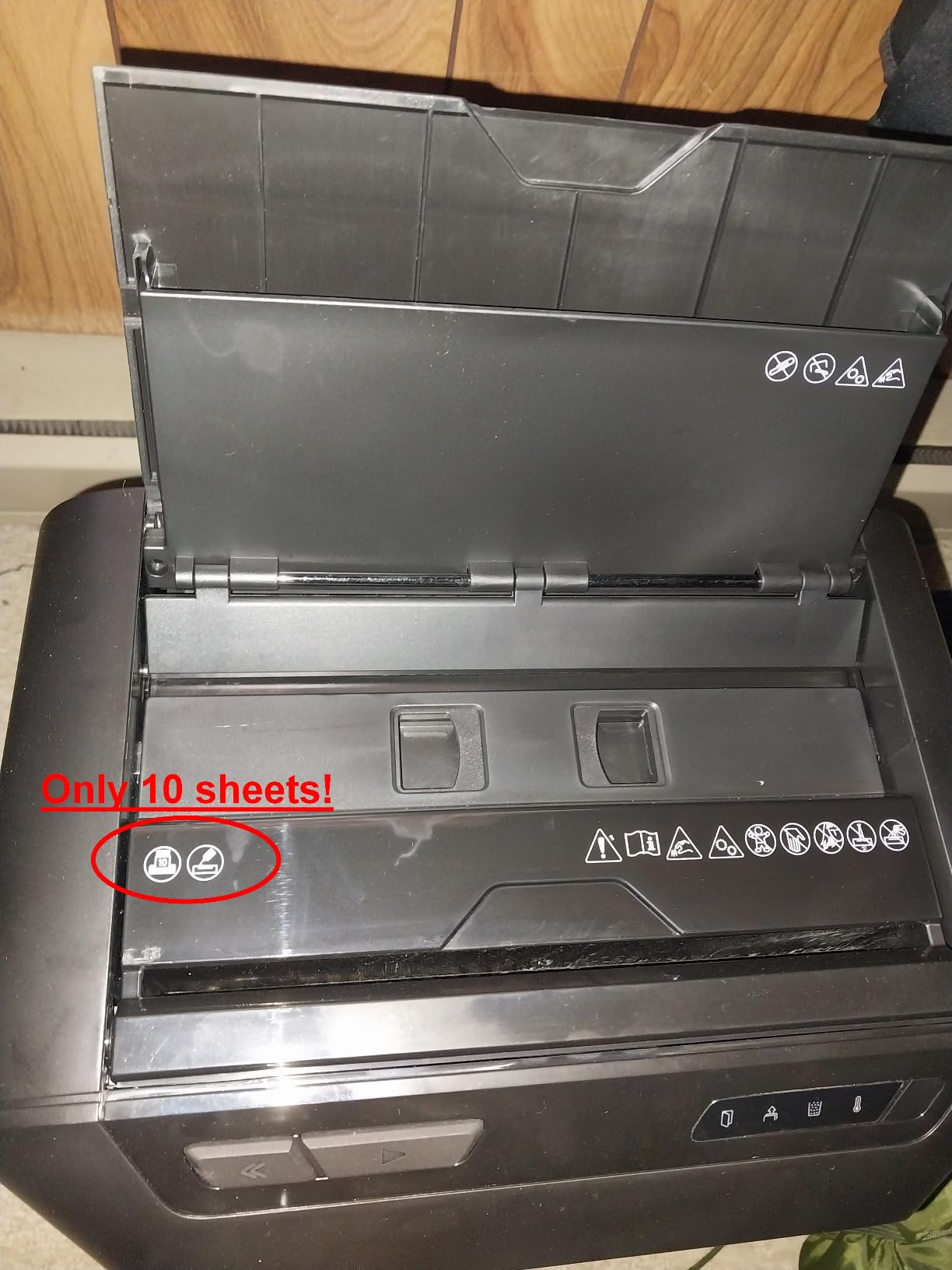 Fellowes AutoMax 100MA 100-Sheet Micro-Cut Autofeed 2-in-1 Paper Shredder for Office/Small Office customer photo 2
