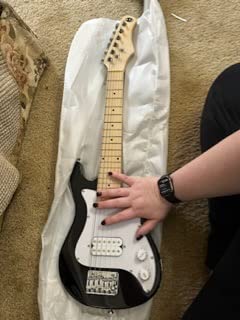Pyle Kids Electric Guitar Starter Kit with Amplifier, 30” Mini Instrument w/ 10W Amp & Complete Accessories, PEGKT30 customer photo 2