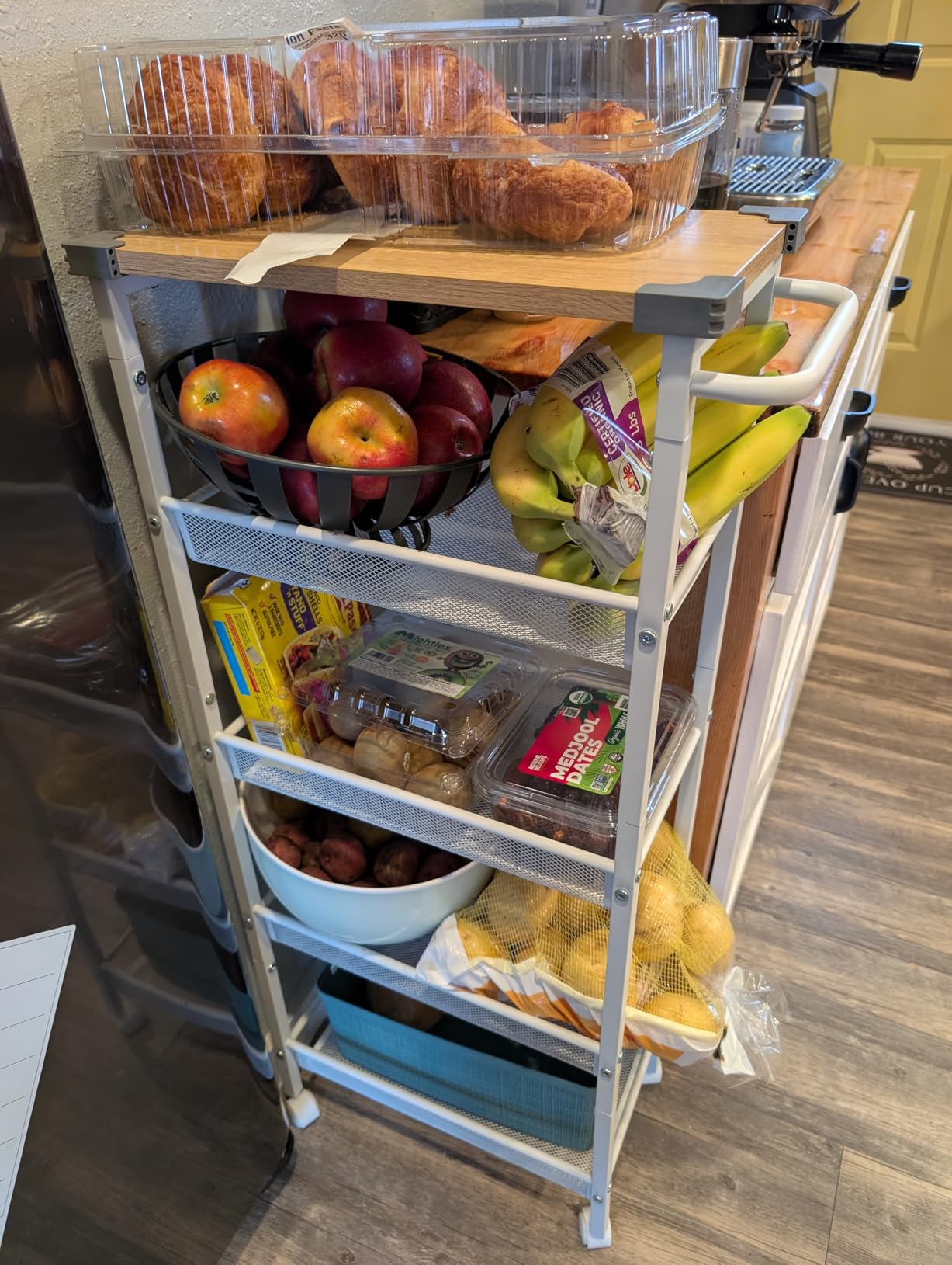 VASAGLE 4-Tier Slim Rolling Storage cart with Wheels, 8.7 Inches, Metal customer photo 1
