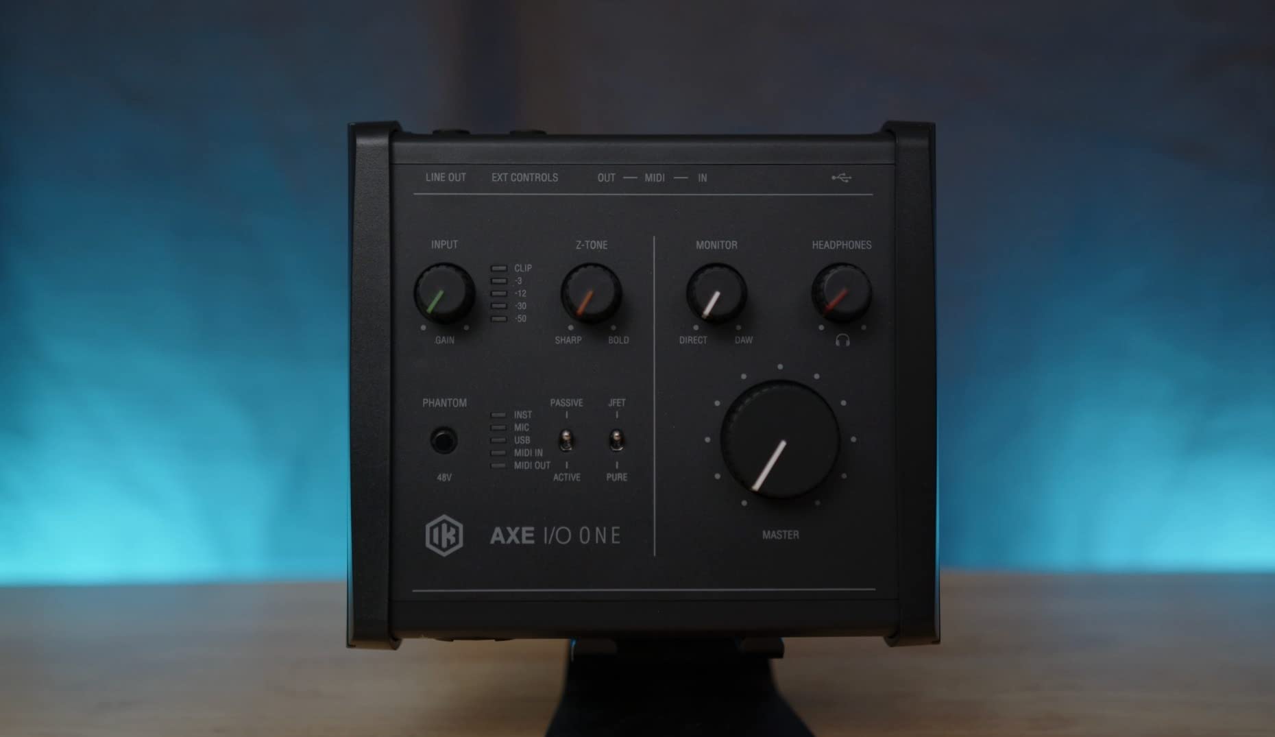 IK Multimedia AXE I/O One - Professional USB Audio Interface with Z-TONE advanced guitar tone shaping, AmpliTube and TONEX software included, high-resolution recording studio equipment customer photo 2