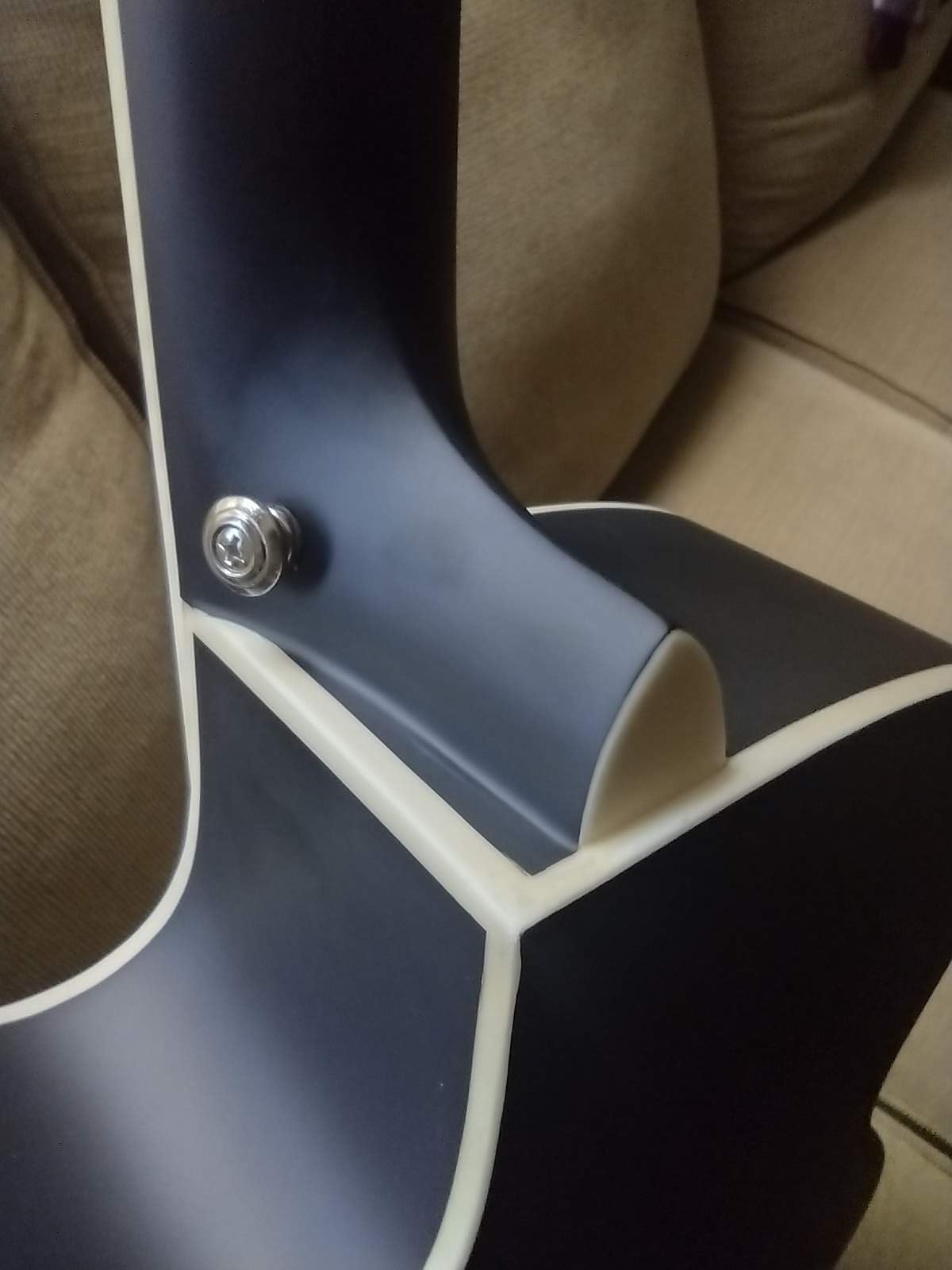 TARIO Fretless 5 String Electric Acoustic Bass spruce top Mahogany back & sides (Fretless) customer photo 1