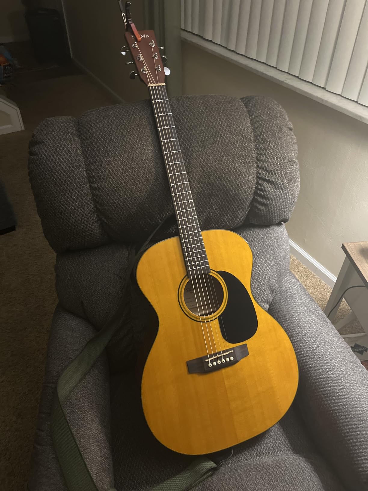 SIGMA 41” Acoustic Guitar, Dreadnought, 4/4 Full-Size, with Name Brand EXP16 Strings, Solid Mahogany Top, Natural Gloss, Mahogany Back & Sides, Right(30D) customer photo 2