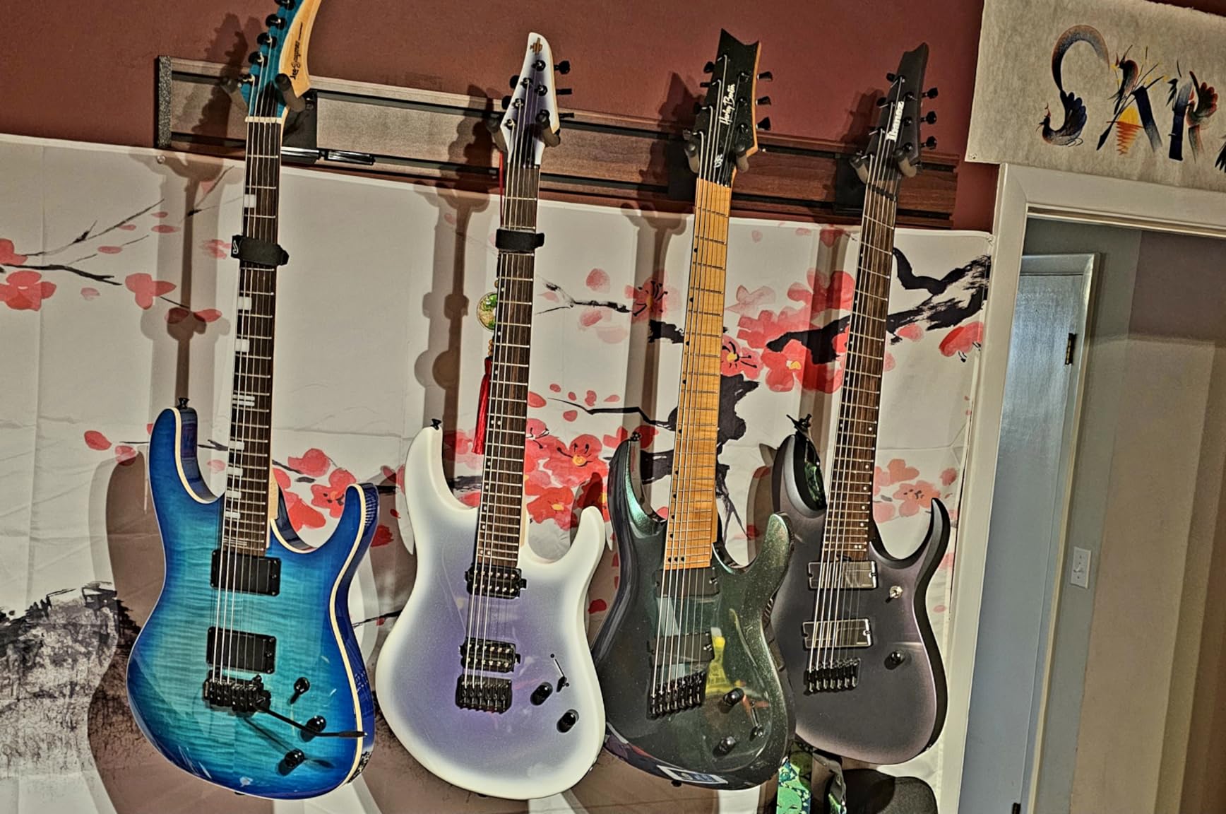 Donner DMT-100 39 Inch Solid Body Electric Guitar Kit (Gradient Violet) customer photo 2