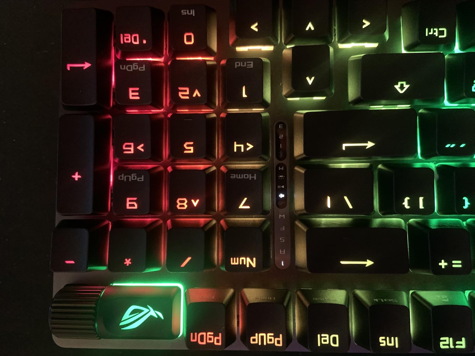 ASUS ROG Strix Scope II 96 Wireless Mechanical Gaming Keyboard - 96% Full-Size, Tri-Mode Connectivity, Hot Swappable Pre-lubed ROG NX Snow Linear Switches, PBT Keycaps, RGB, PC/Mac Support-Black customer photo 2