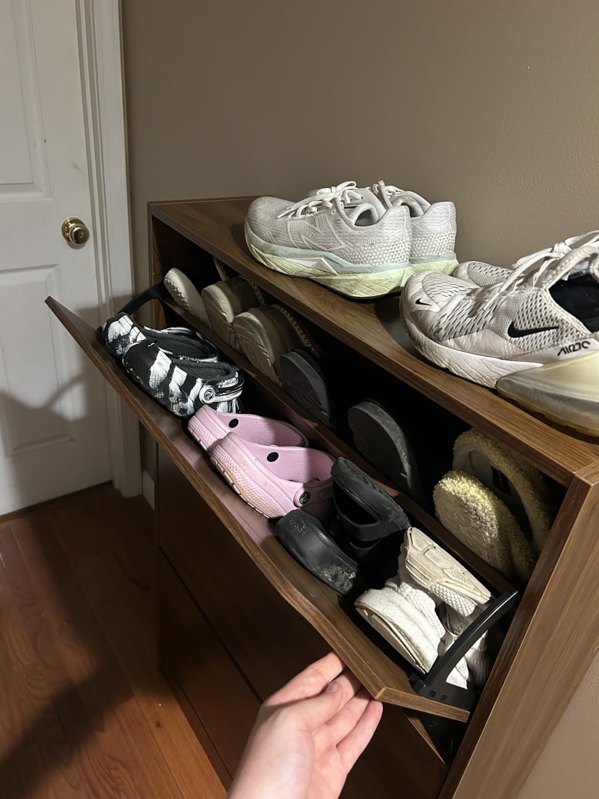 BORNOON Shoe Cabinet with 3 Flip Drawers, Hidden Wood Shoe Cabinet,Freestanding Shoe Storage Cabinet for Entryway Hallway.White. 47.2