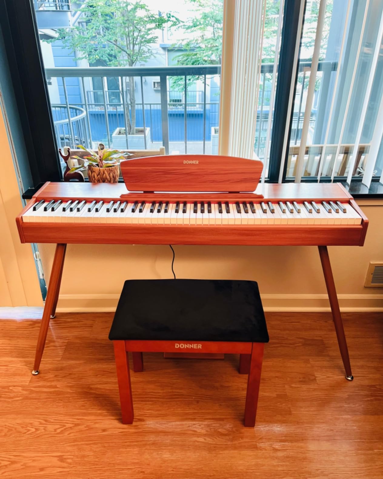 Donner DDP-80 Digital Piano 88 Key Weighted Keyboard, Full-size Electric Piano for Beginners, with Sheet Music Stand, Triple Pedal, Power Adapter, Supports USB-MIDI Connecting, Natural Wood Color customer photo 2