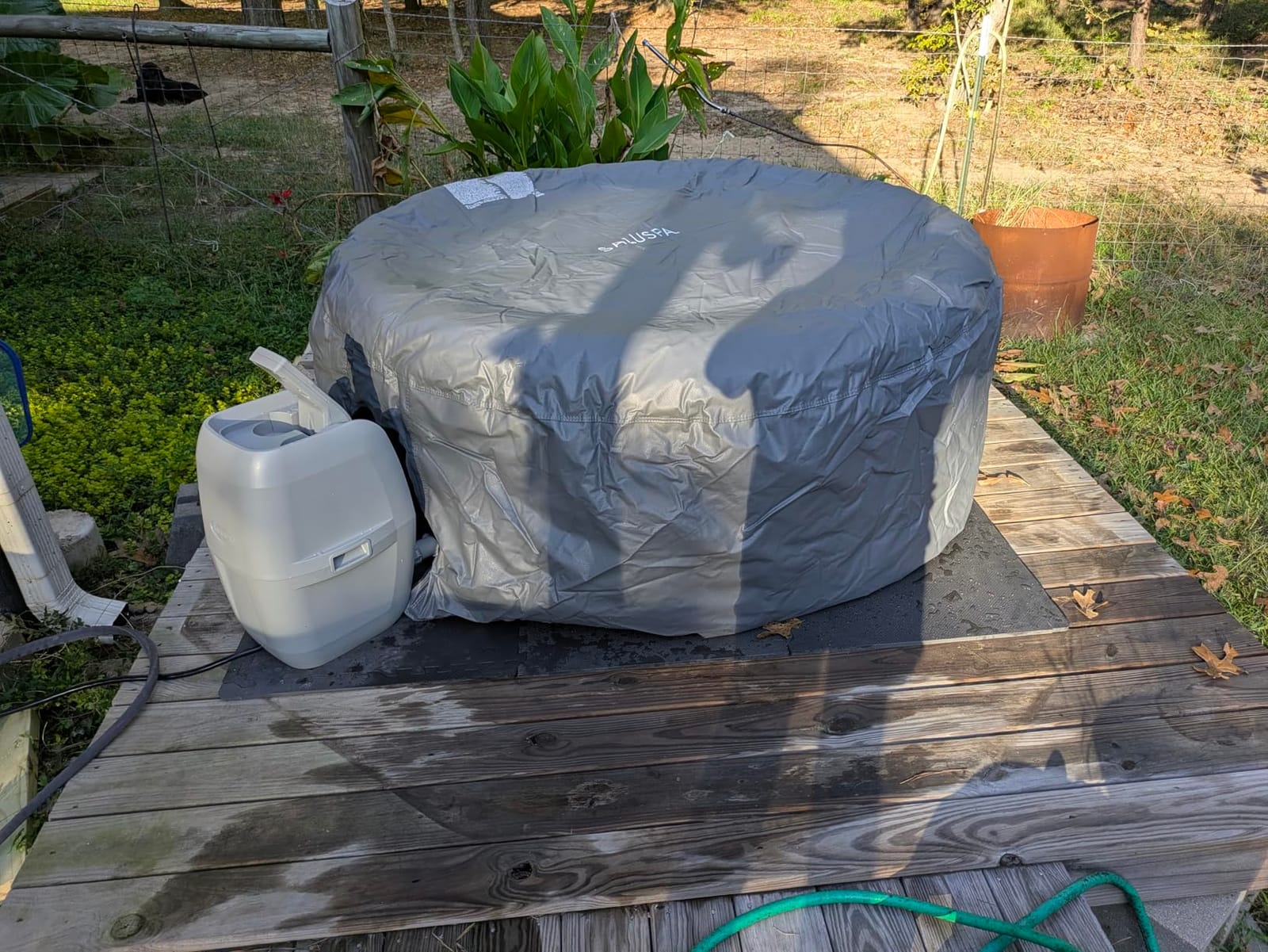 Coleman SaluSpa Miami Energy-Efficient AirJet 2-4 Person Inflatable Hot Tub customer photo 2