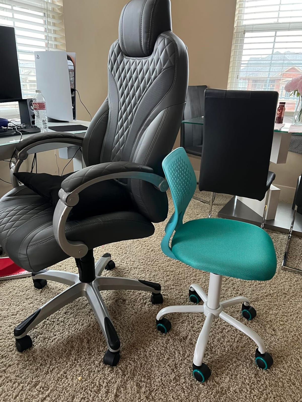 GIANTEX Kids Desk Chair, Children Armless Study Chair with Adjustable Height, Ergonomic Kids Office Chair with Wheels, Rolling Swivel Mesh Task Desk Chair for Girls Boys Teens, Blue customer photo 1