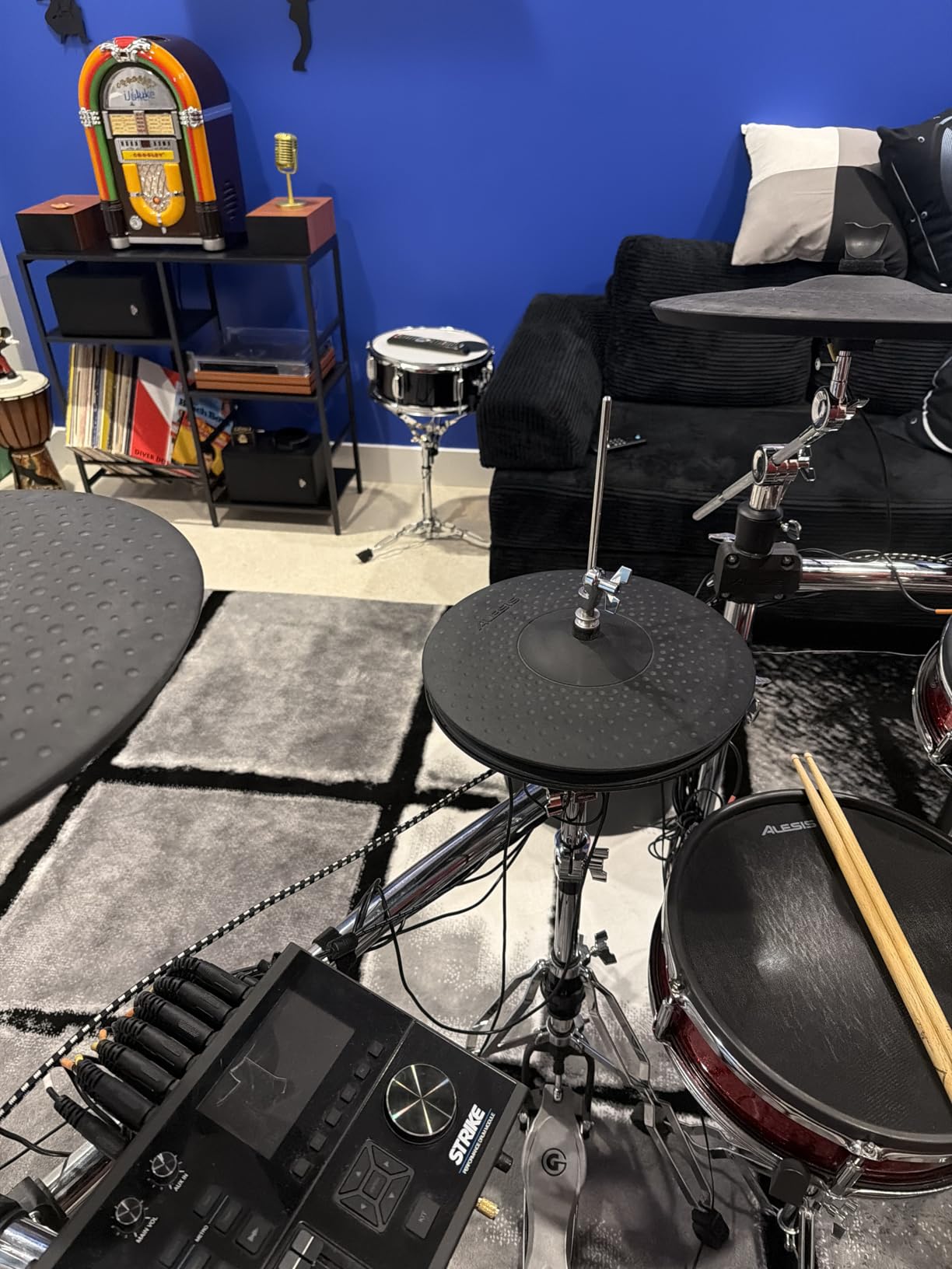 12inch Snare Drum, Marching Drum Set with Drumsticks Drum Key and Adjustable shoulder Straps, Snare Drum Head for Students Beginners (Blue) customer photo 2