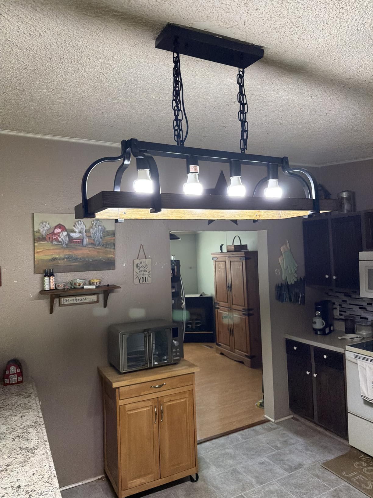 WUZUPS 5-Light Metal Chandelier Imitation Wood Grain Linear Pendant Ceiling Lighting Rustic Farmhouse Fixture Kitchen Island Dining Room, H 8.5