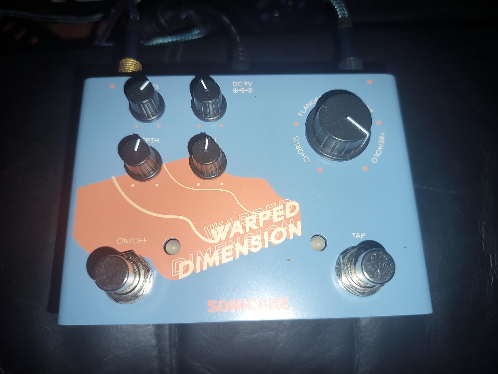 SONICAKE Acoustic Guitar Effects Pedal with Analog Preamp and Digital Reverb Acoustic Instruments with XLR Output - A Factory customer photo 1