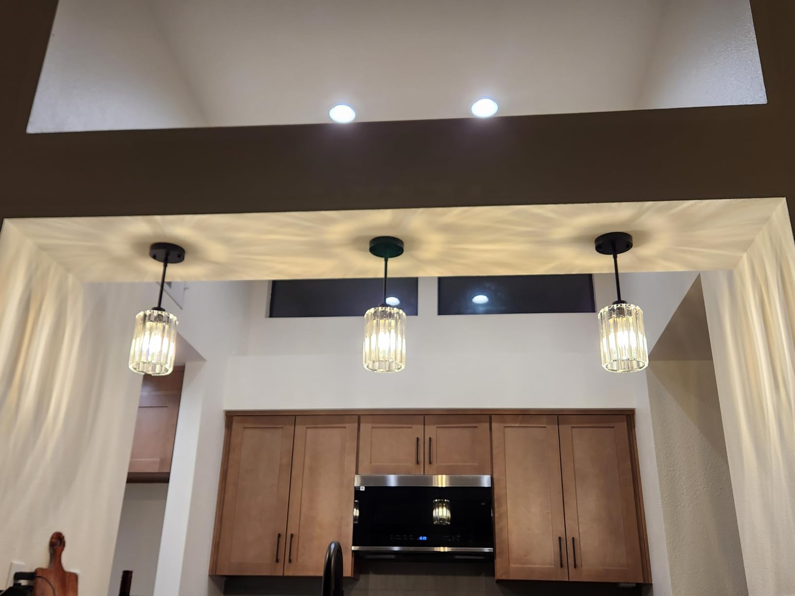 Licperron 3-Light Pendant Light Fixtures, Black Pendant Lights Kitchen Island, Adjustable Pendant Lighting with Clear Glass Shade, Modern Hanging Light Fixtures for Dining Room, Hallway, Living Room customer photo 2