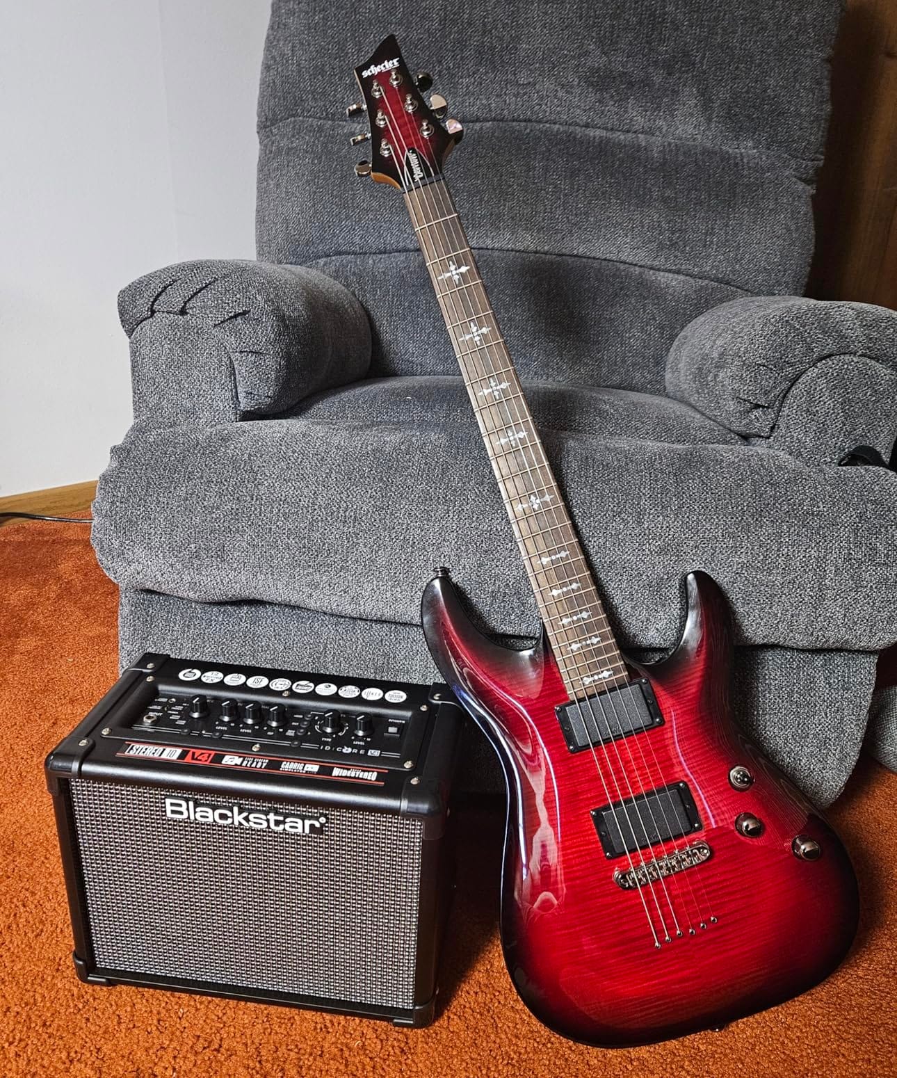 Blackstar ID: Core V4 Stereo 10, 10 watt 2x3 inch Digital Combo Amp w/ | Watt 2x3 inch Digital Combo Amp with Power Reduction and 4 channel USB-C Output customer photo 1