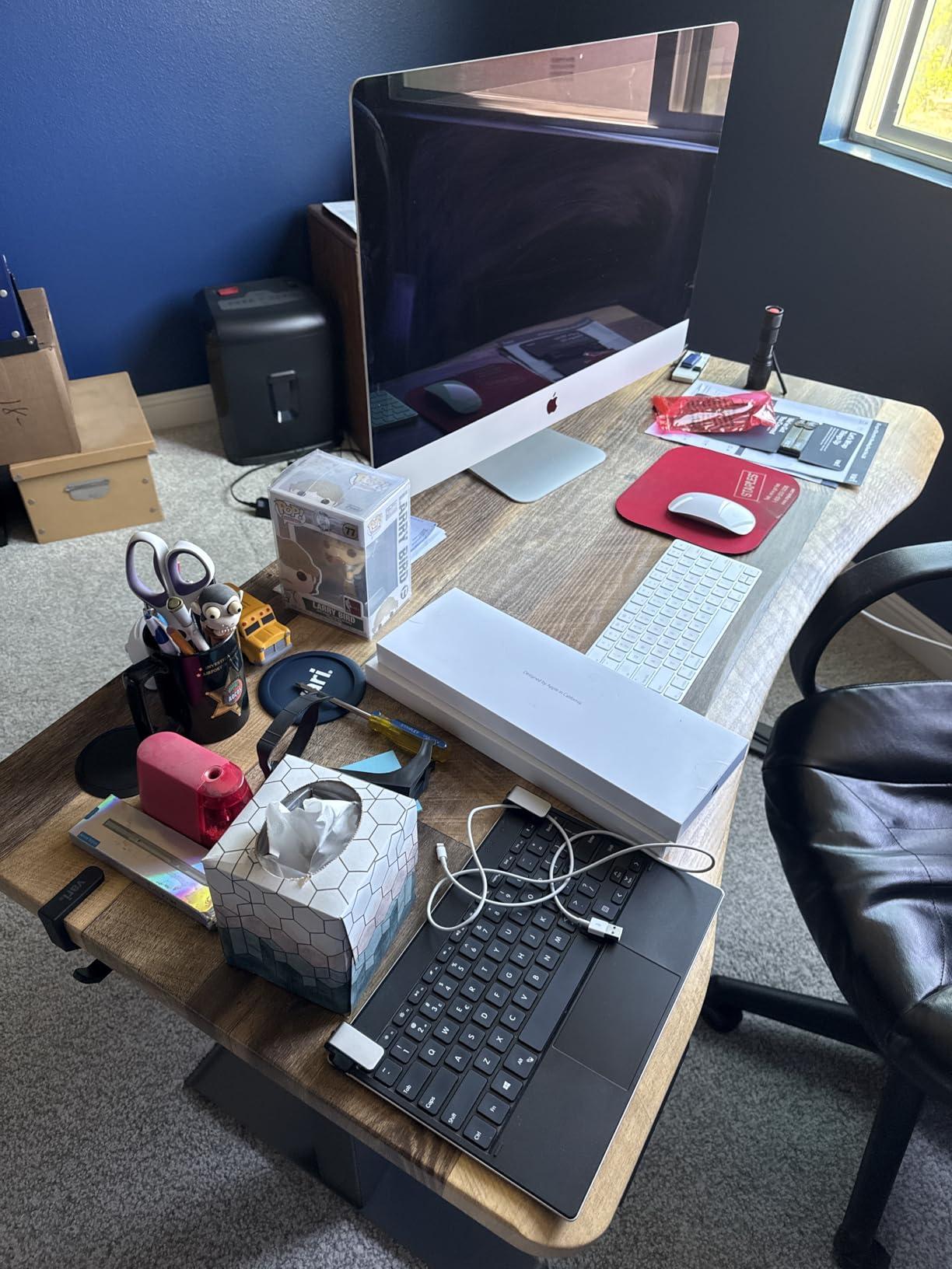 Vari Ergo Electric Standing Desk – 54x26 – Reclaimed Wood/Slate customer photo 1