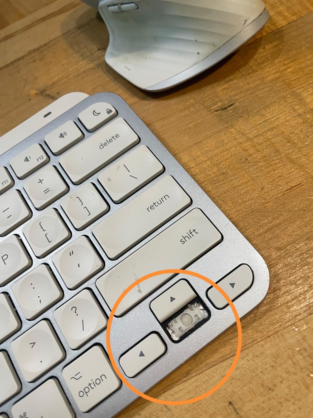 Logitech MX Keys Mini for Mac Minimalist Wireless Keyboard - Space Grey customer photo 2