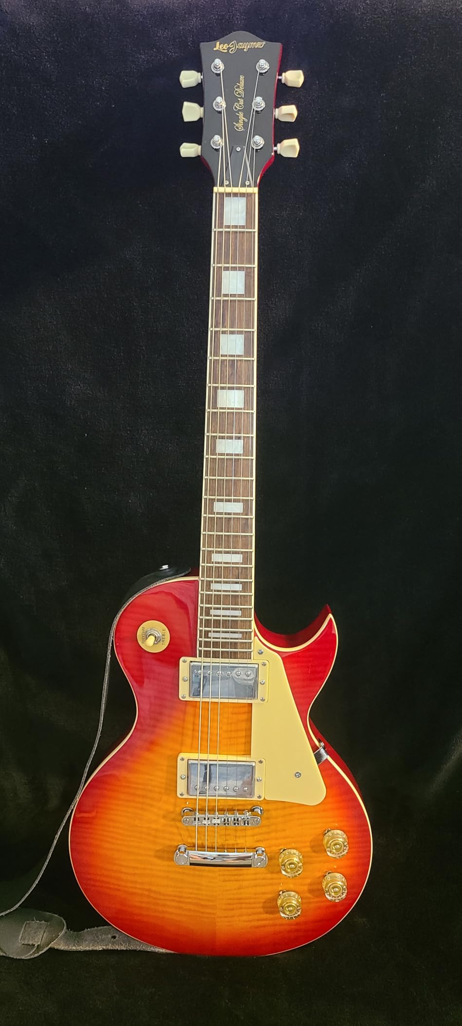 Leo Jaymz SC Series Electric Guitar – Mahogany Body, Laurel Fingerboard, Dual Humbuckers, Tune-O-Matic Bridge, C Neck, 18:1 Tuners (Black Green) customer photo 2