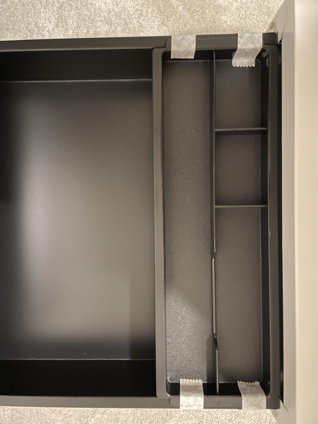 Guizeeopo 3 Drawer File Cabinet with Lock, File Cabinets for Home Office,Under Desk Cabinet, Locking File Cabinet for A4/Letter/Legal, Fully Assembled Expect Casters, Matte White customer photo 1