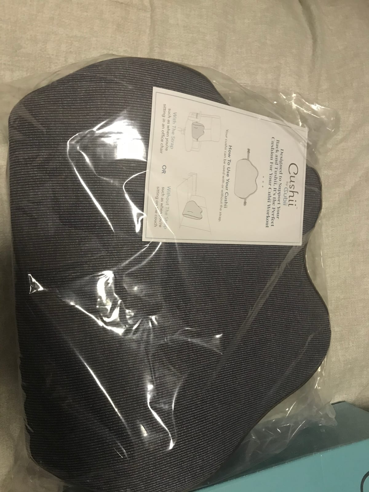 Cubii Cushii V2 Back Support Cushion, Lumbar Pillow, Office Chair, Black customer photo 2