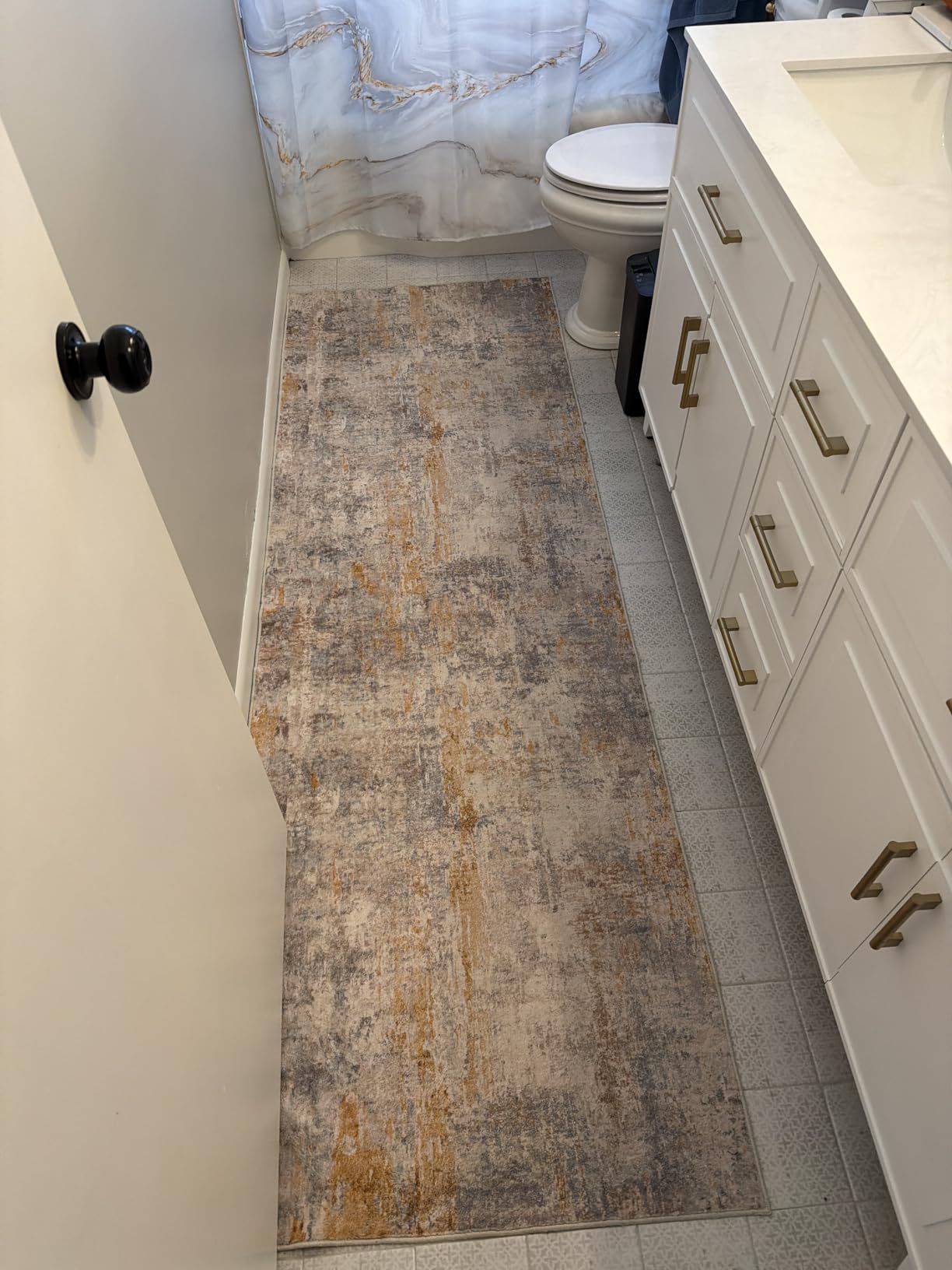 Ompaa Runner Rug for Hallways Kitchen Runner Rug Non Slip 2'6''x8' Washable Grey Long Runner Rugs with Rubber Backing Soft Abstract Carpet Runner for Entryway, Kitchen, Bedroom, Bathroom customer photo 2