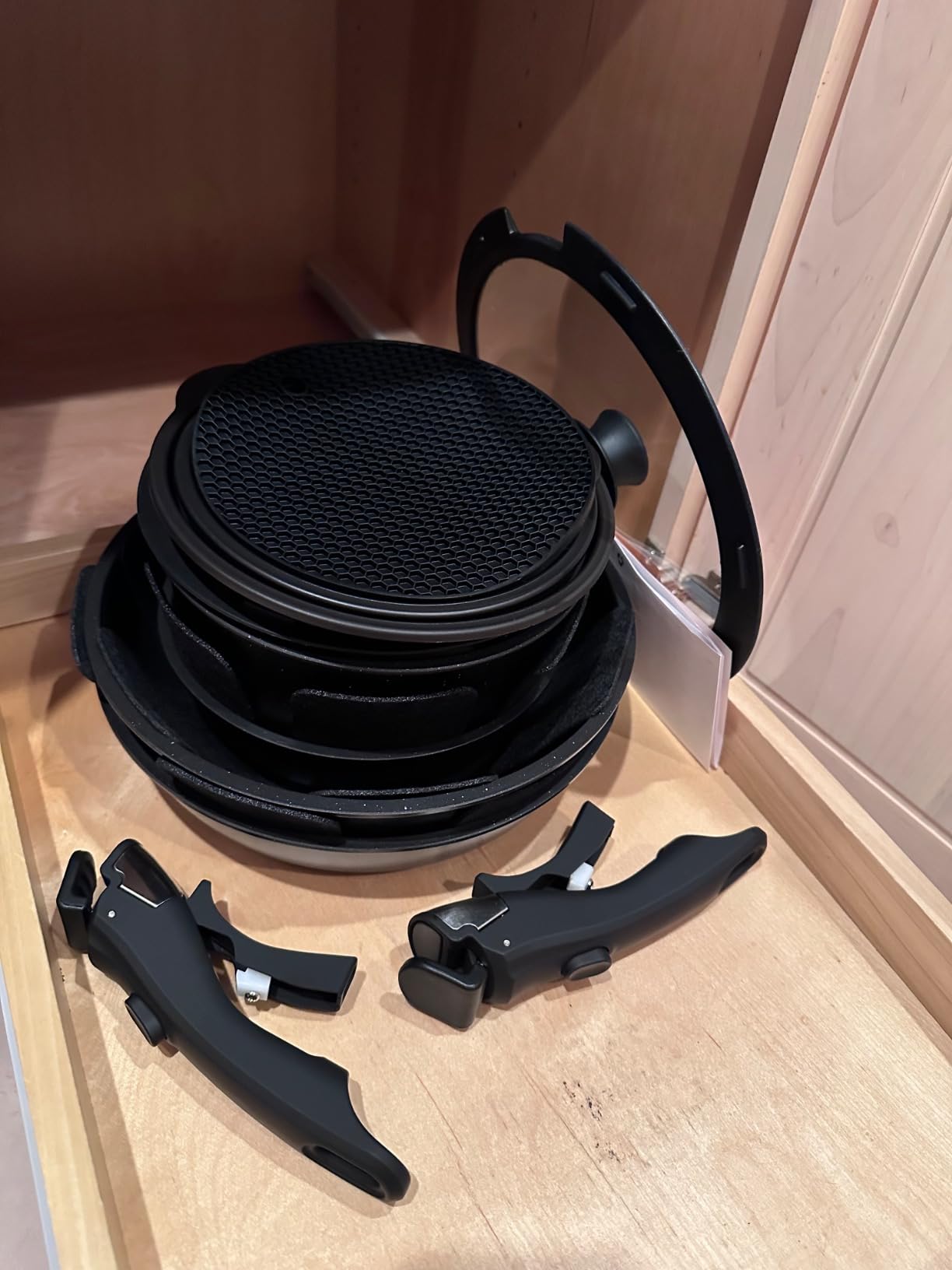 Nonstick Pots and Pans Set - 20 Pack KIKCOIN Stackable Cookware Set with Detachable Handle, RV Kitchen Cooking Set with Removable Handles - Oven Safe, Induction Ready (Black) customer photo 2