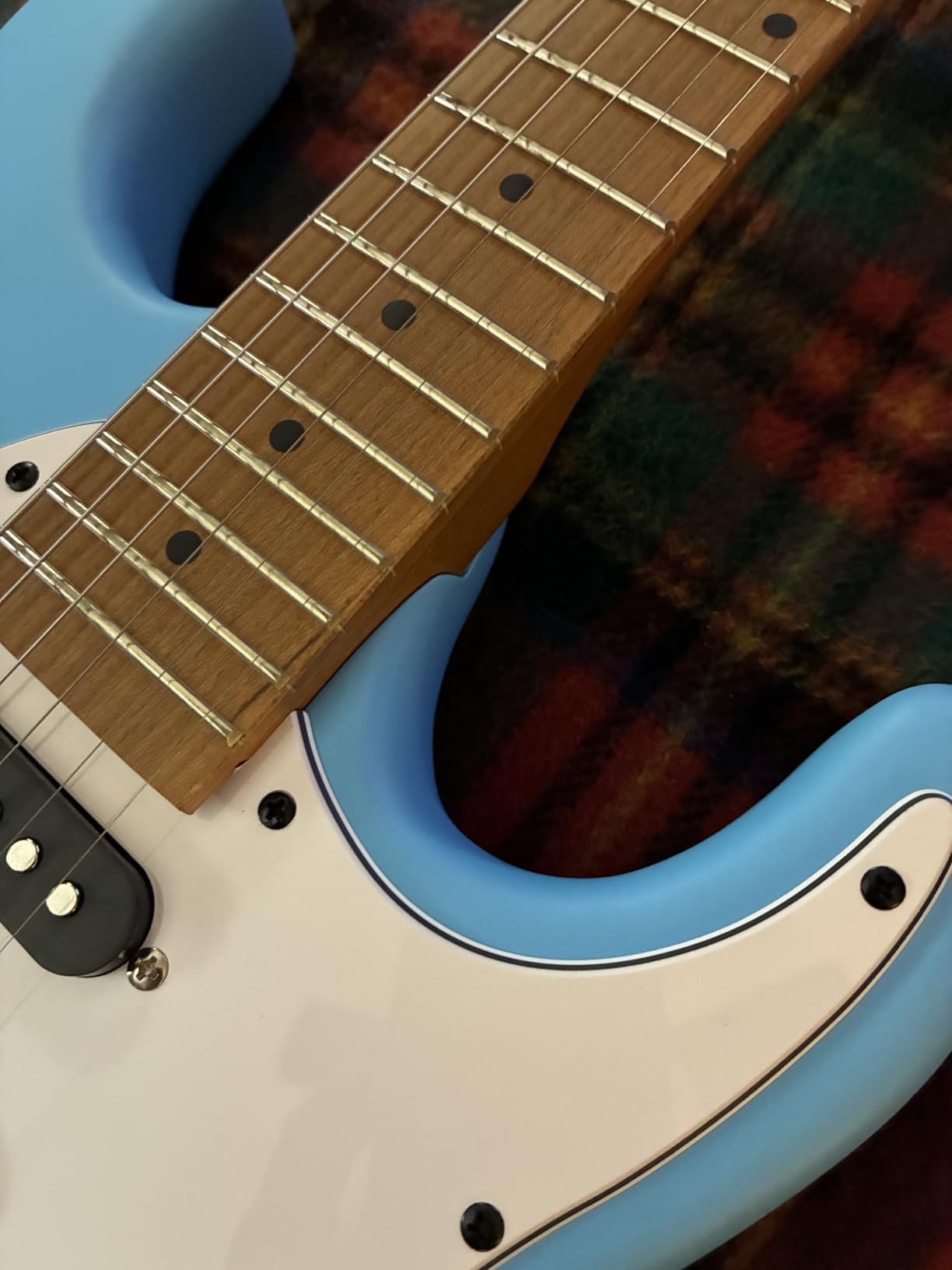 Grote Electric Solid Body Guitar Modern-GST For Beginners (Mocha) customer photo 2