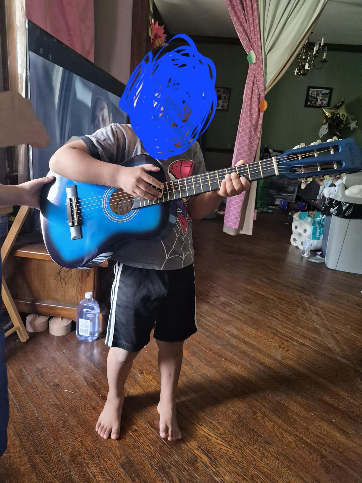 Ashthorpe 38-inch Beginner Acoustic Guitar (Light Blue), Starter Kit with Gig Bag, Extra Strings, Strap, Picks, and Lessons customer photo 1