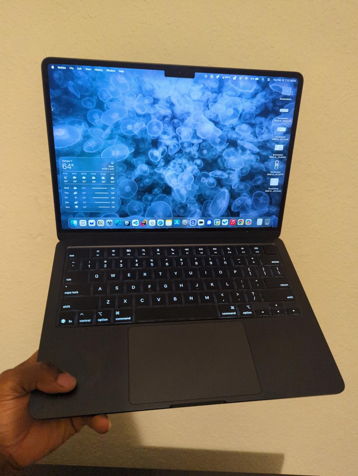Apple 2025 MacBook Air 13-inch Laptop with M4 chip: Built for Apple Intelligence, 13.6-inch Liquid Retina Display, 16GB Unified Memory, 256GB SSD Storage, 12MP Center Stage Camera, Touch ID; Silver customer photo 2