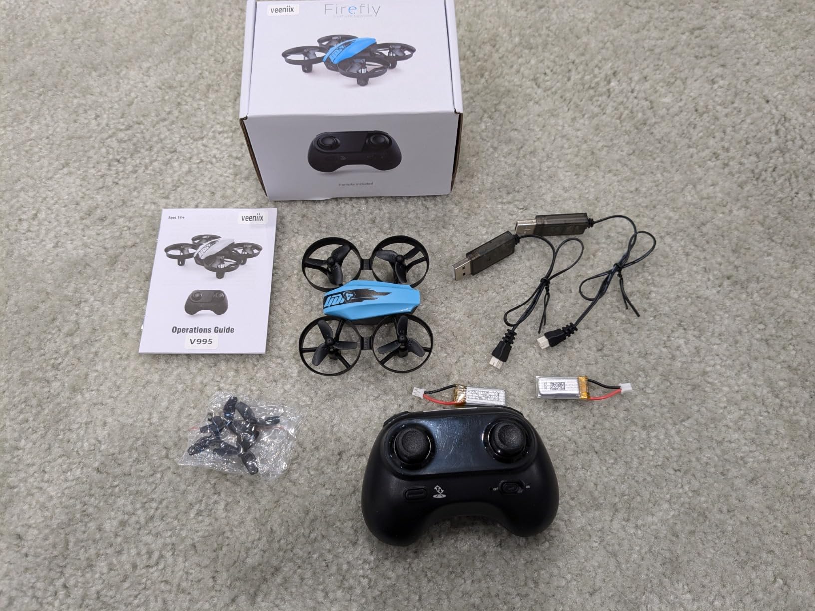 Veeniix V995 Red Mini Drone for Kids and Beginners customer photo 1