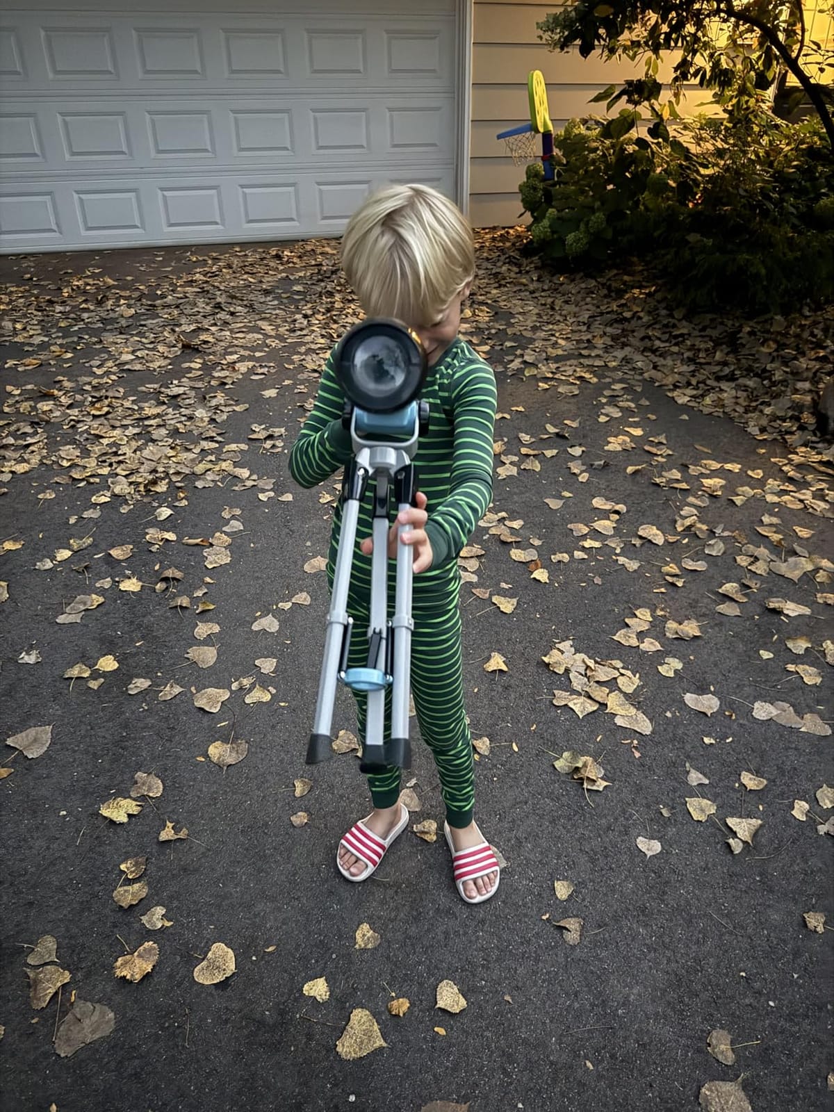 Educational Insights GeoSafari Starview Telescope customer photo 1