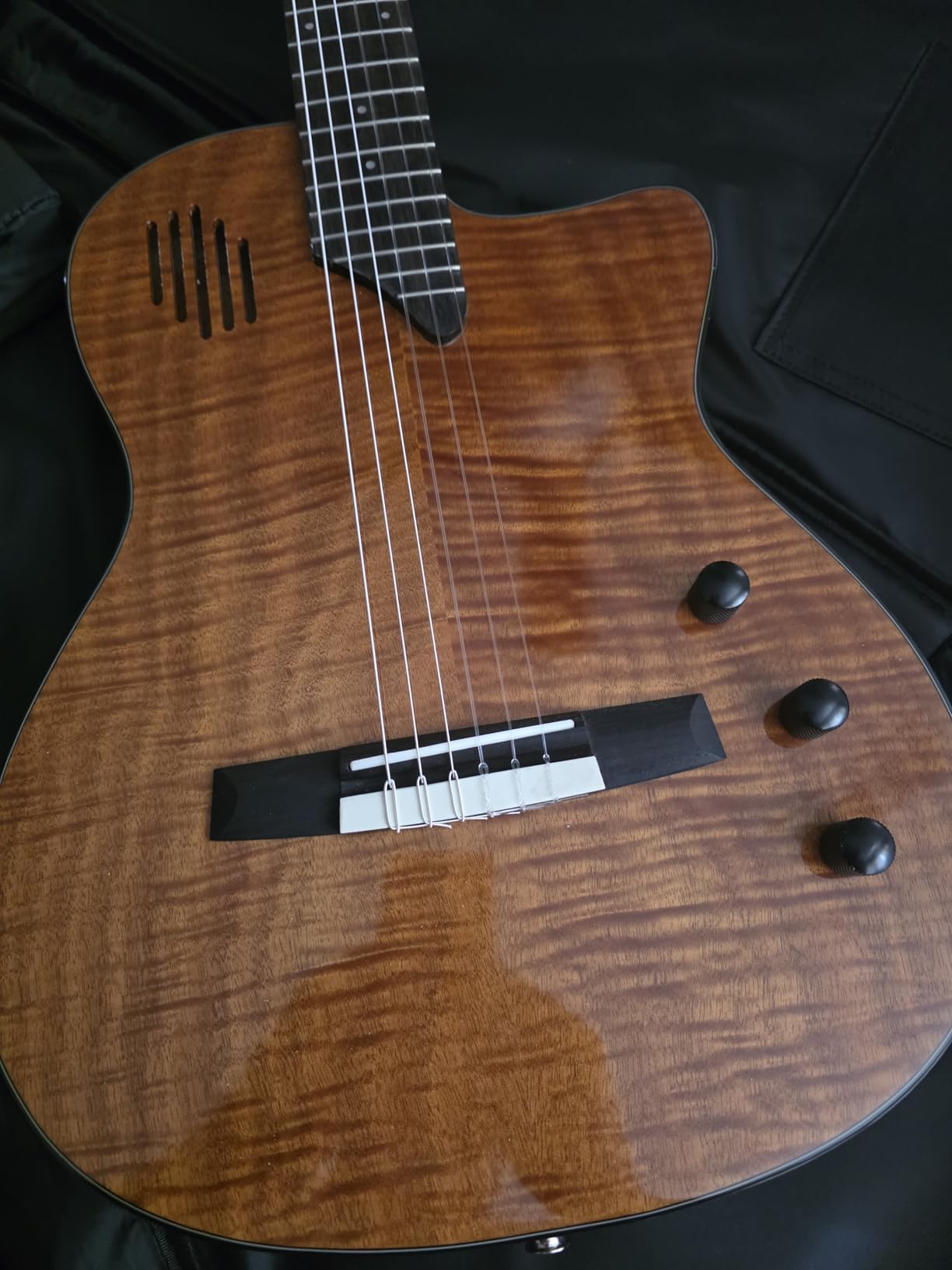 WishMade Acoustic Electric Classical Guitar Nylon String Hollow-Body NAT customer photo 1