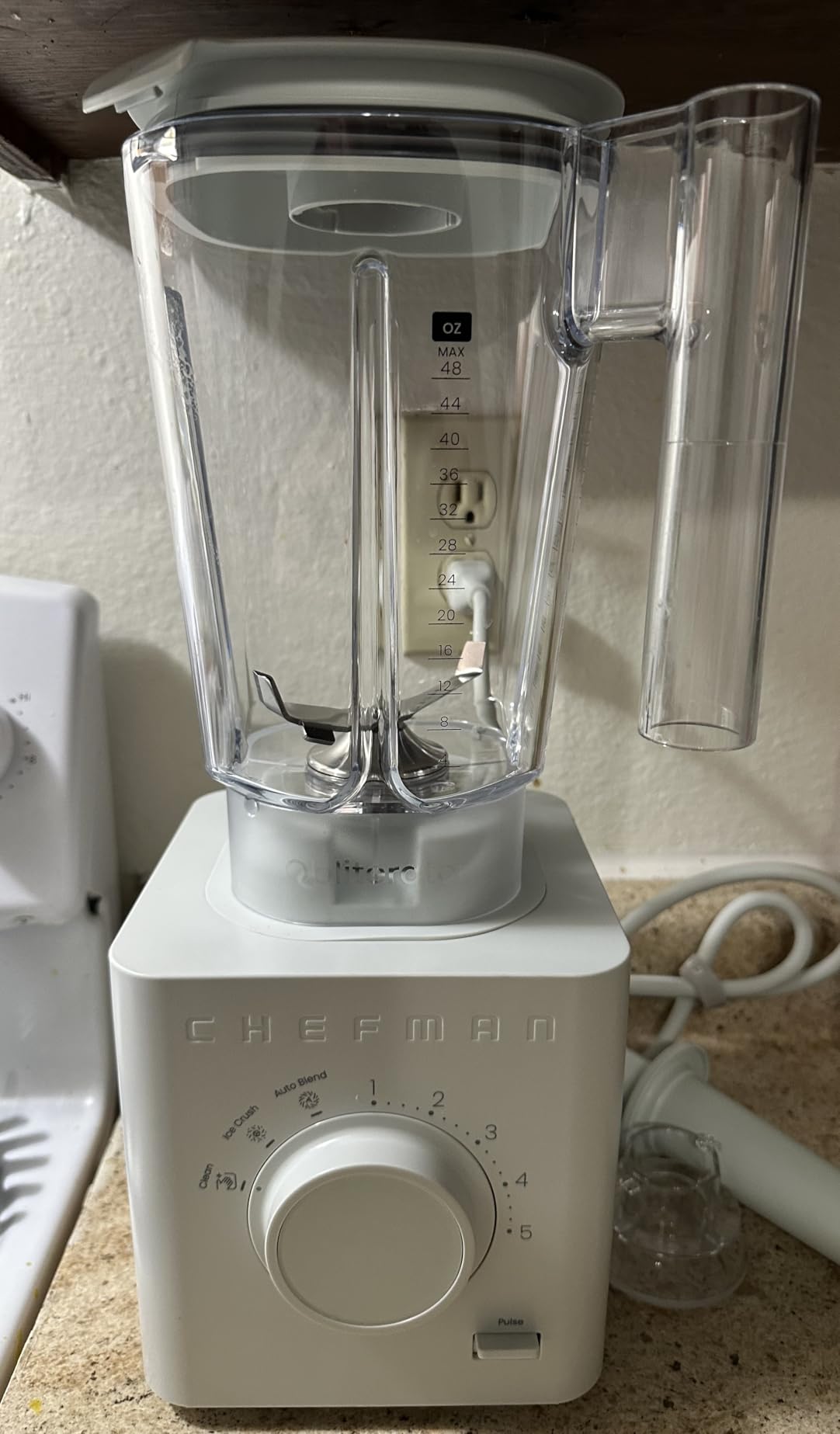 Chefman Obliterator 48 oz Countertop Blender for Smoothies, 1380W Motor to Crush Ice, Nuts, and Frozen Fruit with Stainless Steel Blade, Auto Blend Function, Includes Tamper and Scraper customer photo 1