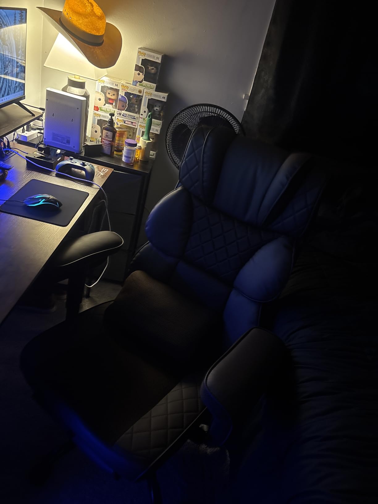 Vonesse Office Chair, Desk Chair with Soft Adjustable Armrests, Ergonomic High Back Gaming Chair with Lumbar Support, Executive Computer Chairs with Footrest (PU Leather, Black) customer photo 1