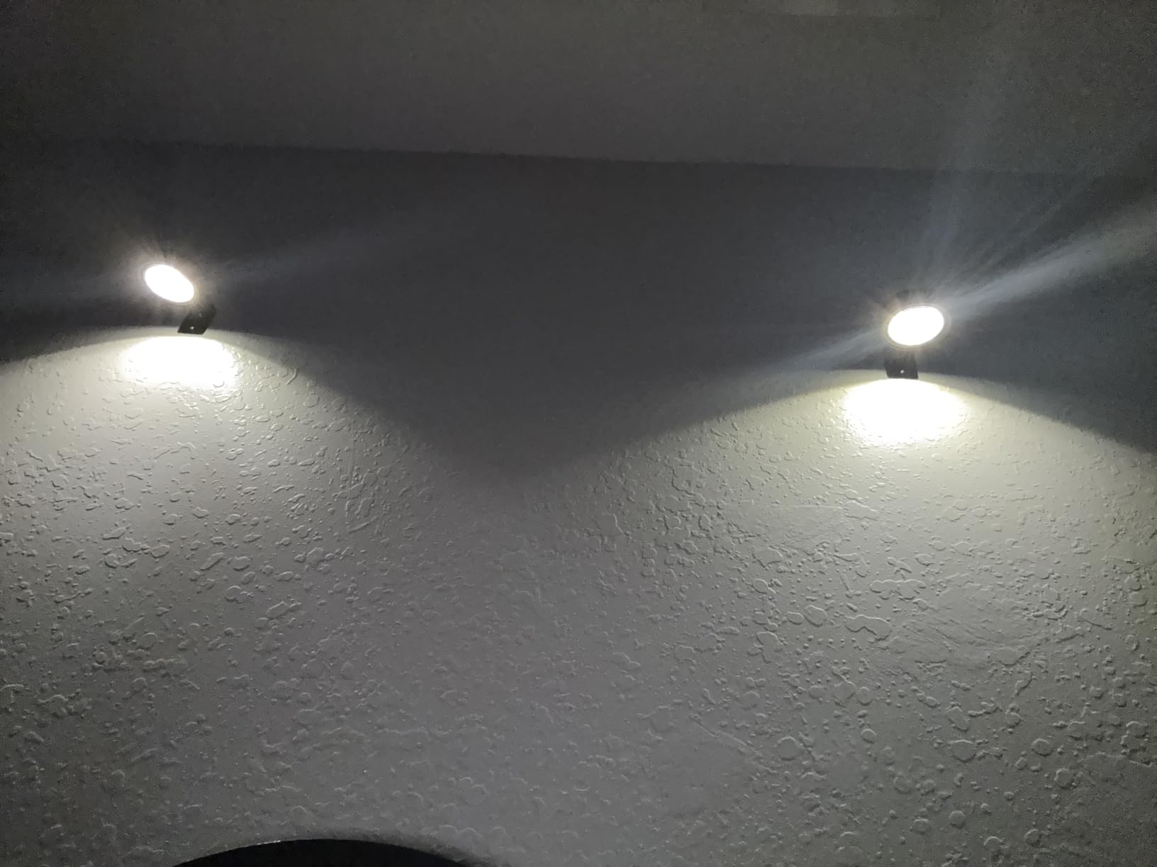 4-Pack Picture Lights for Wall, Rechargeable Wireless Poster Lights, Black customer photo 2