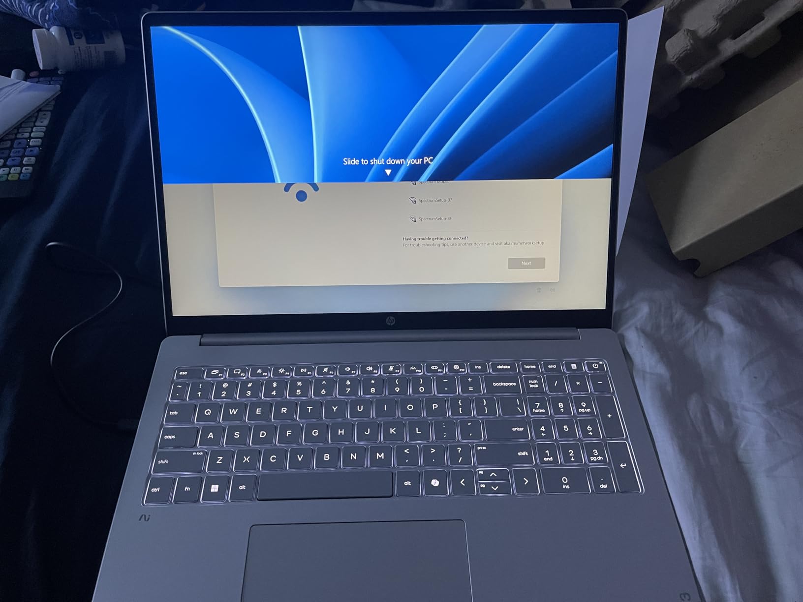 HP OmniBook 3 16 inch Next Gen AI PC, 2K Touchscreen, AMD Ryzen AI 5 430, 16 GB RAM, 512 GB SSD, AMD Radeon 840M GPU, Windows 11 Home, Glacier Silver, 16-bv0099nr customer photo 2